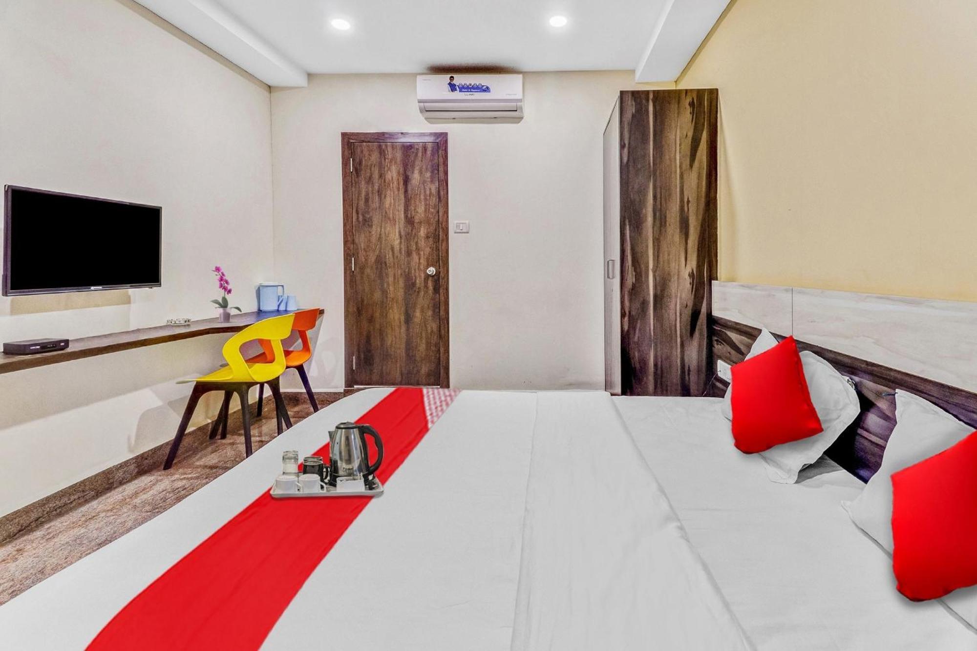 Hotel O Lavish Residency