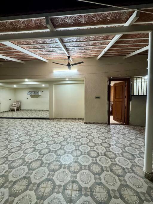 Ultra Luxurious 4 Floor *