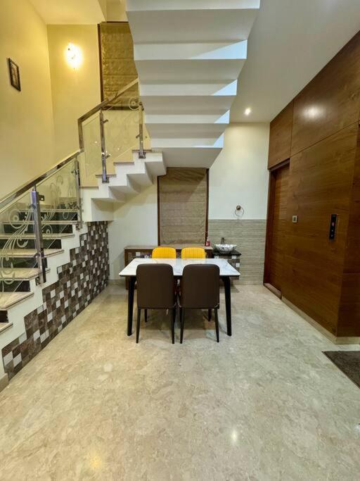 Ultra Luxurious 4 Floor Villa Bangalore