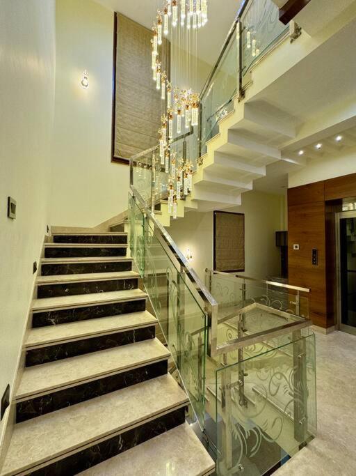Ultra Luxurious 4 Floor Bangalore