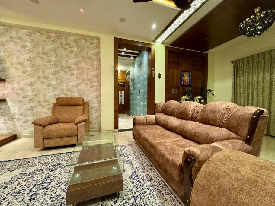 Ultra Luxurious 4 Floor Villa