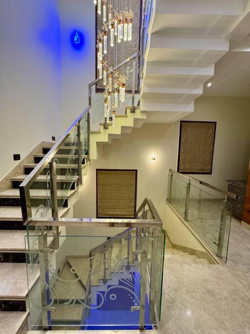 Ultra Luxurious 4 Floor Villa
