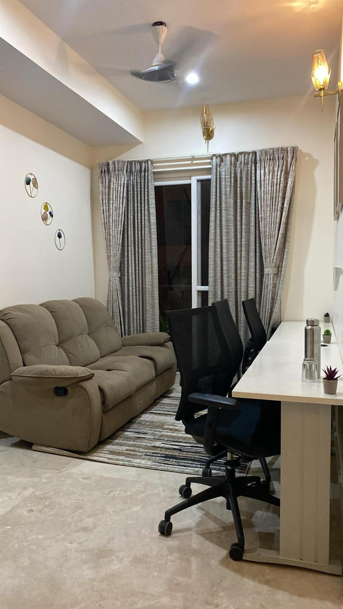 Gatsby 2bhk Luxury By Spacez *