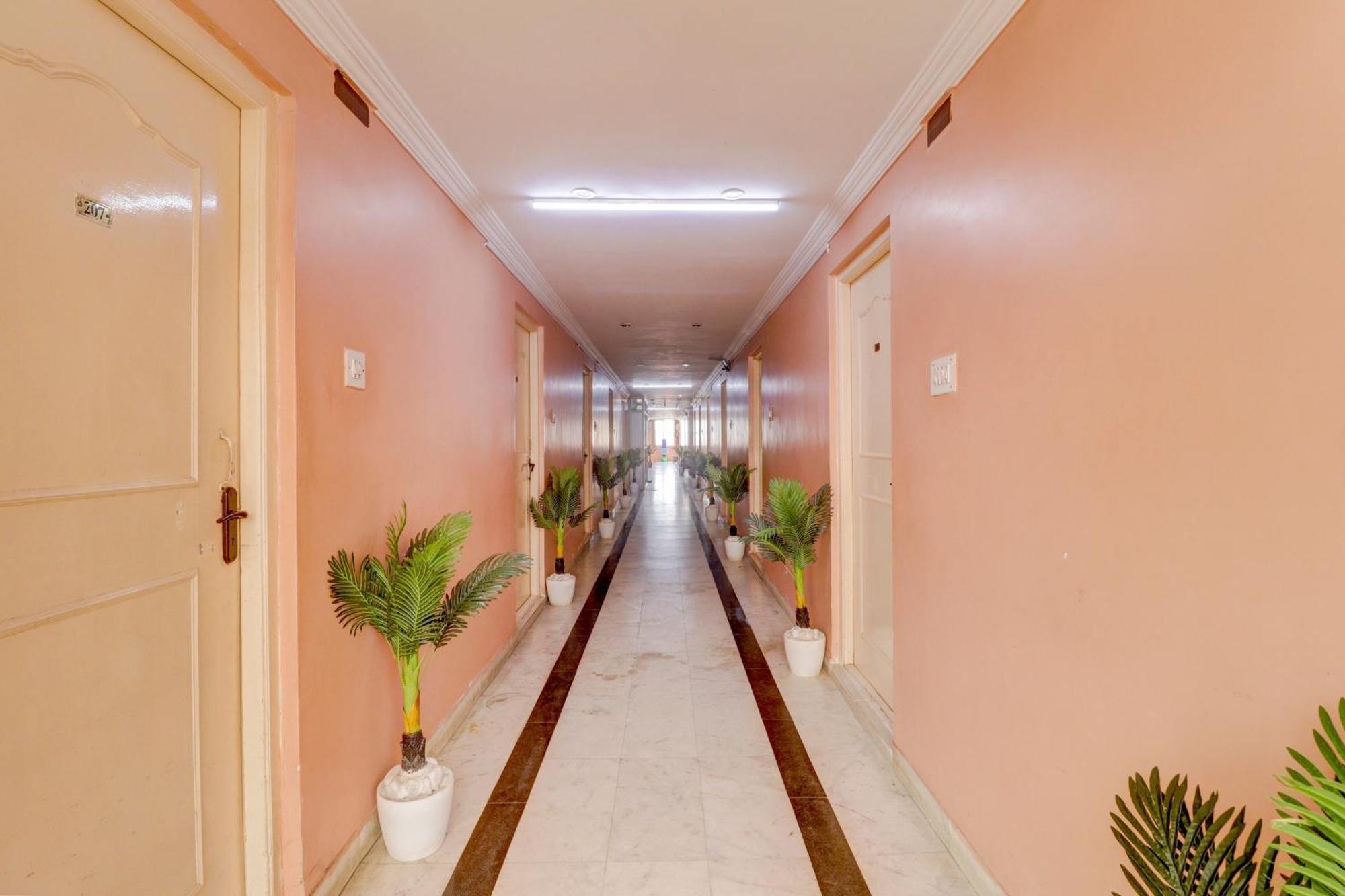 Collection O Royal Comfort Hotel Bangalore