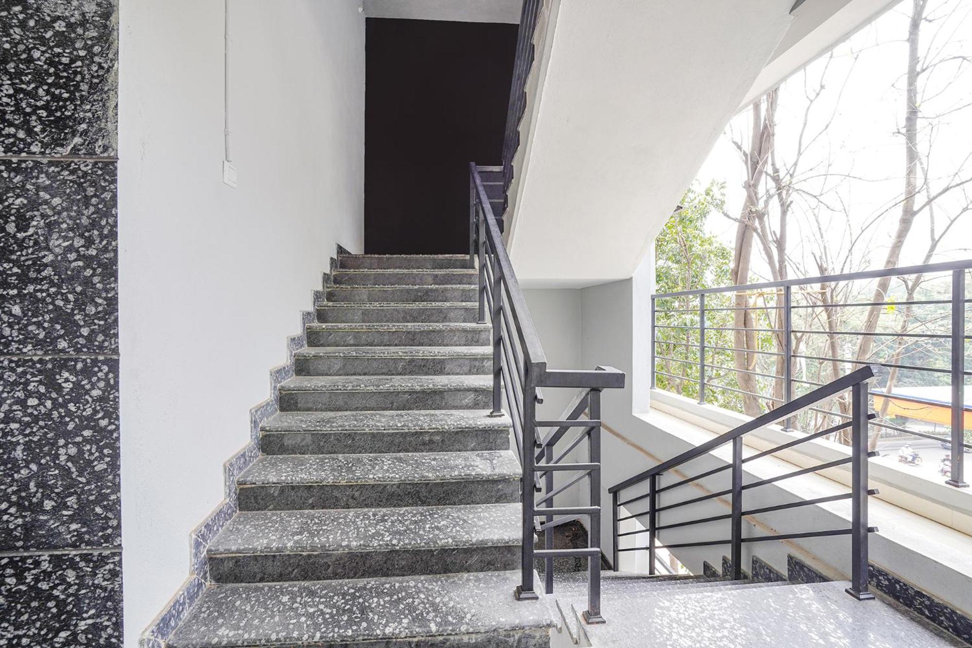 Hotel Fabhotel Srinidhi Comfort 4*
