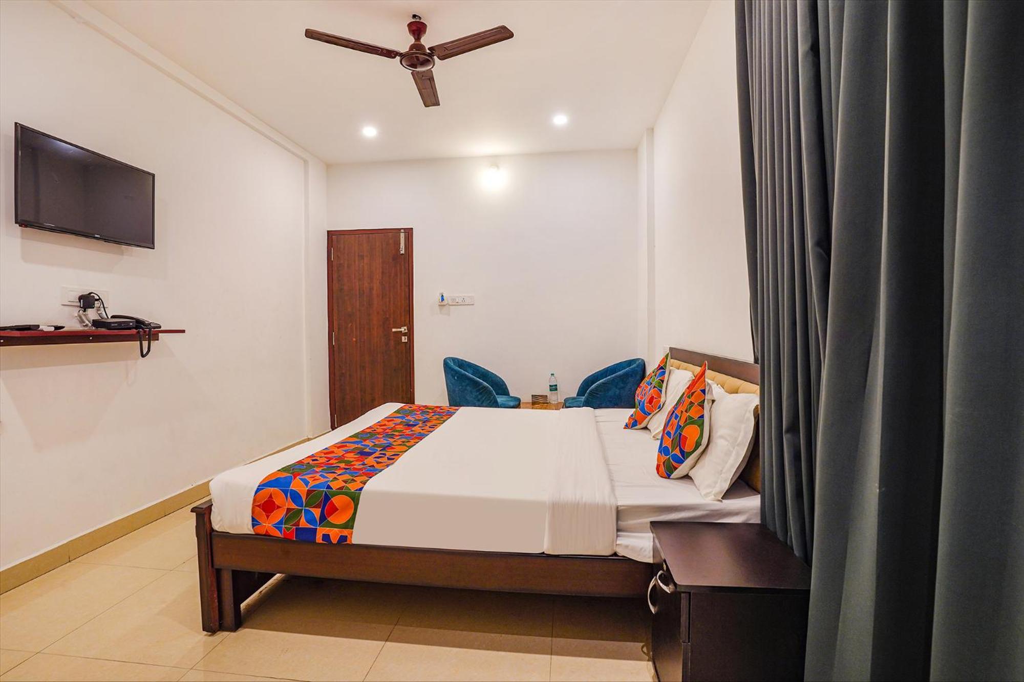 Hotel Fabhotel Srinidhi Comfort Bangalore