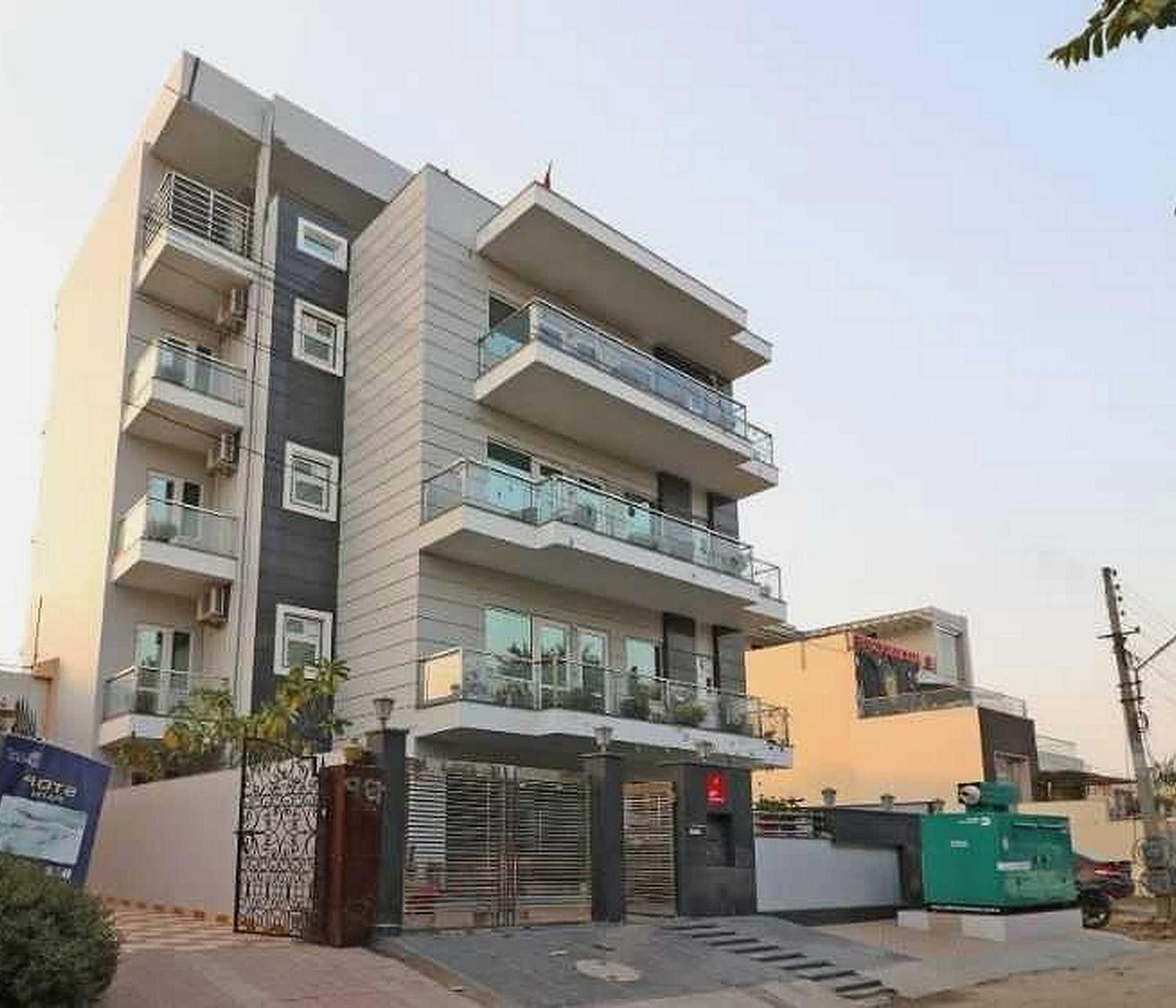 O V R Residency Near Sri Amruth Chithra Mandira Hotel 4*