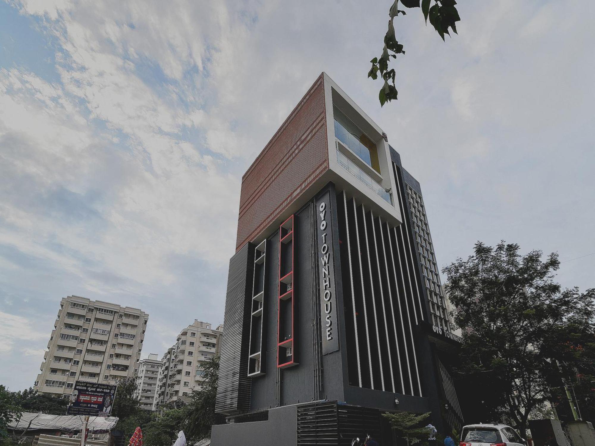 Super Townhouse Spruce Bellandur 4*