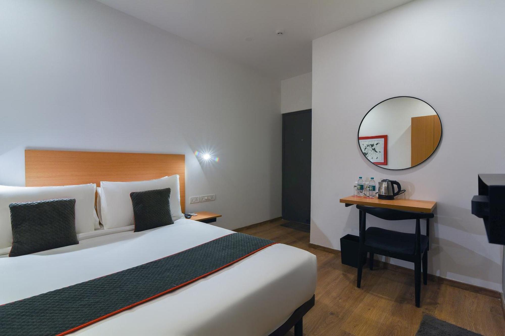 Super Townhouse Spruce Bellandur Hotel 4*