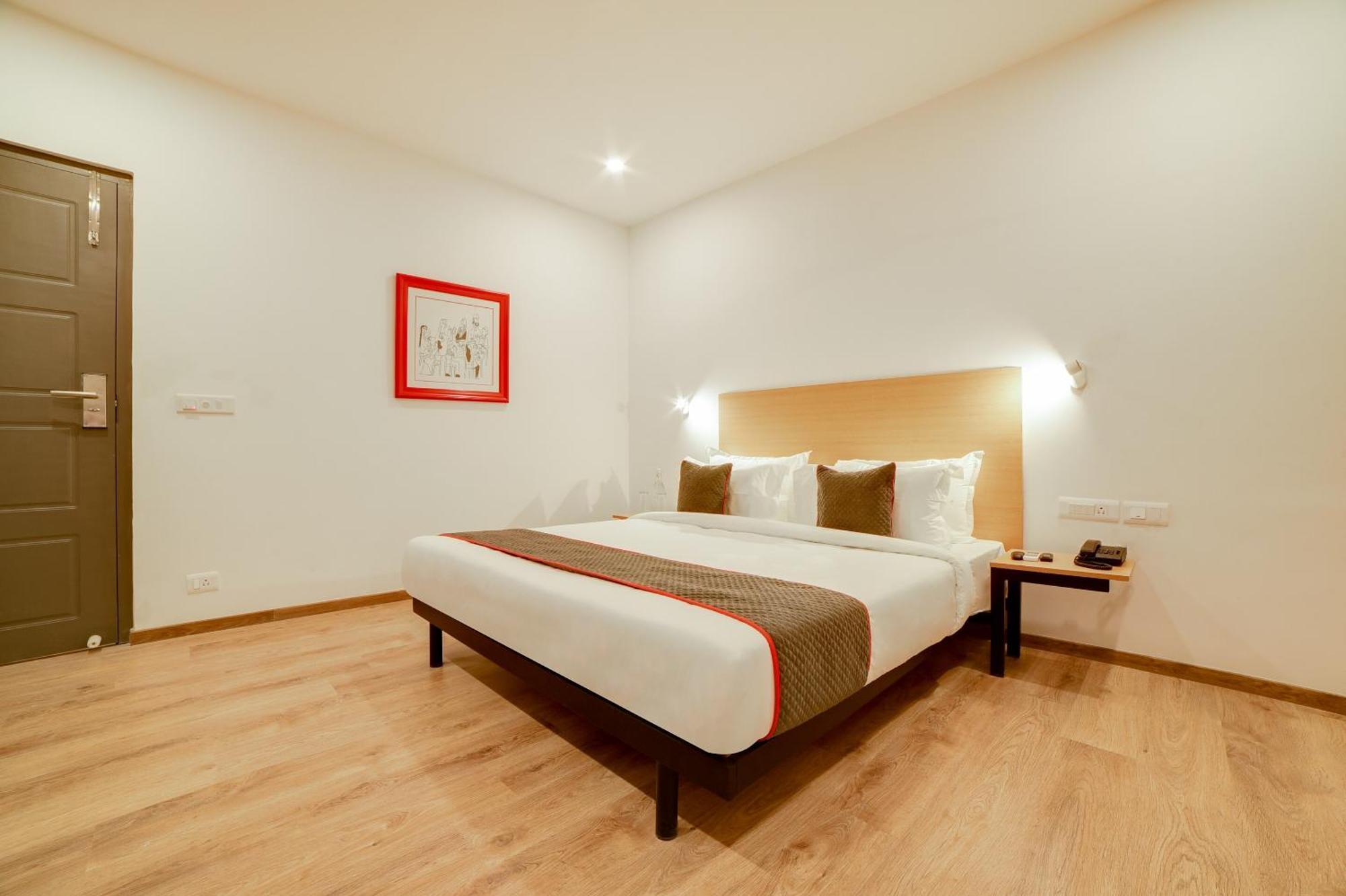Super Townhouse Hosur Main Road Bommanahalli Near Gopalan Innovation Mall