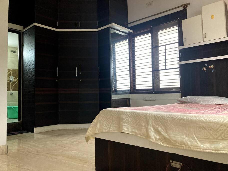 Premium 1 Bhk With 2 Balconies Holiday home