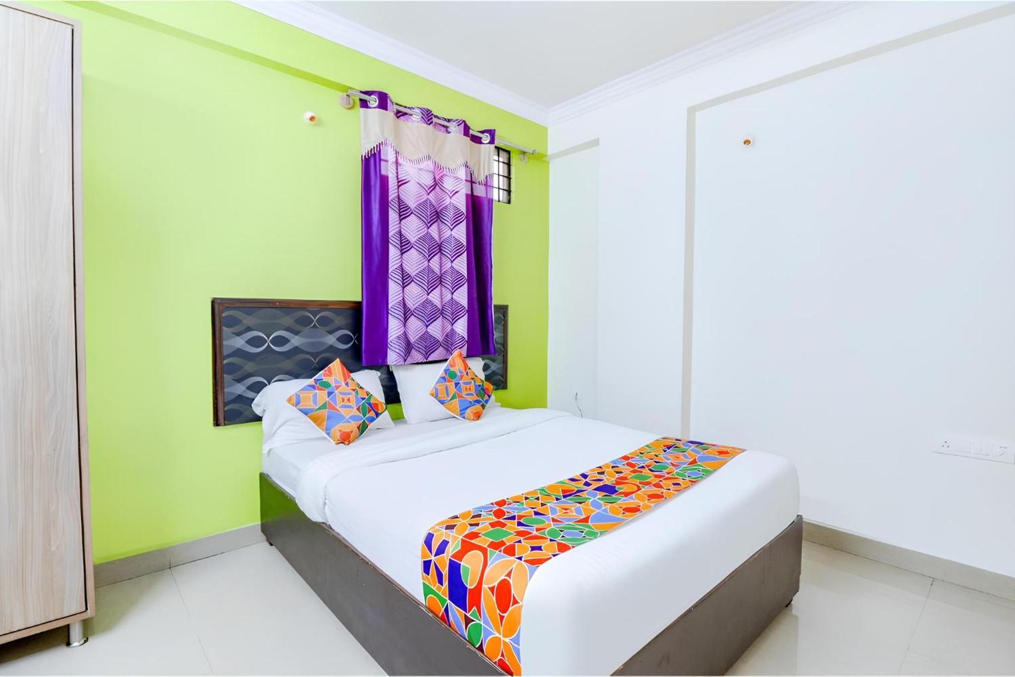 Hotel Ivory Pearl 2*