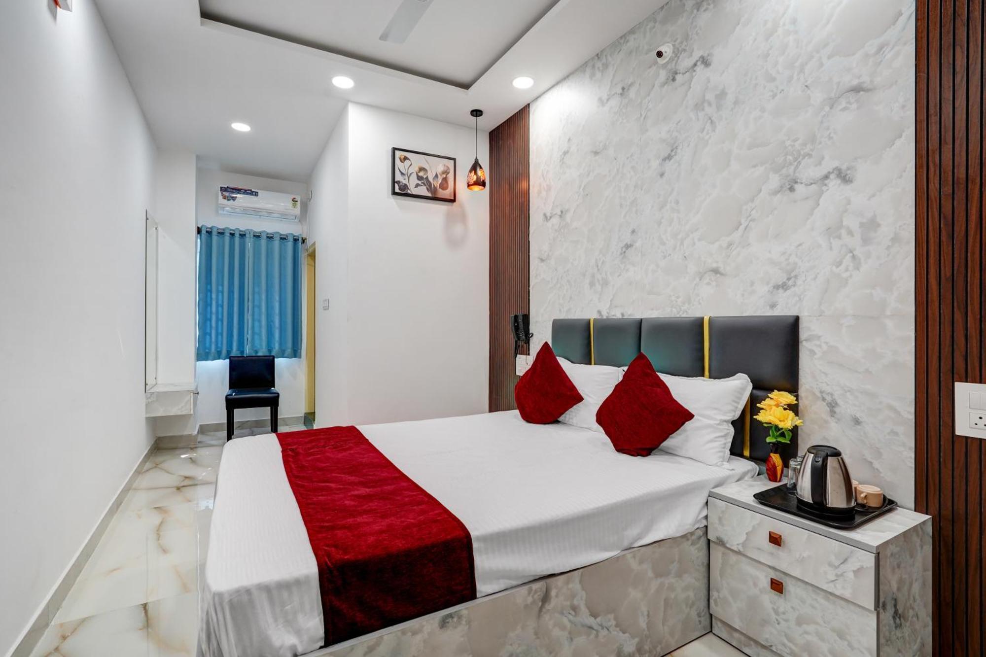 Hotel Sky Blue And Bangalore