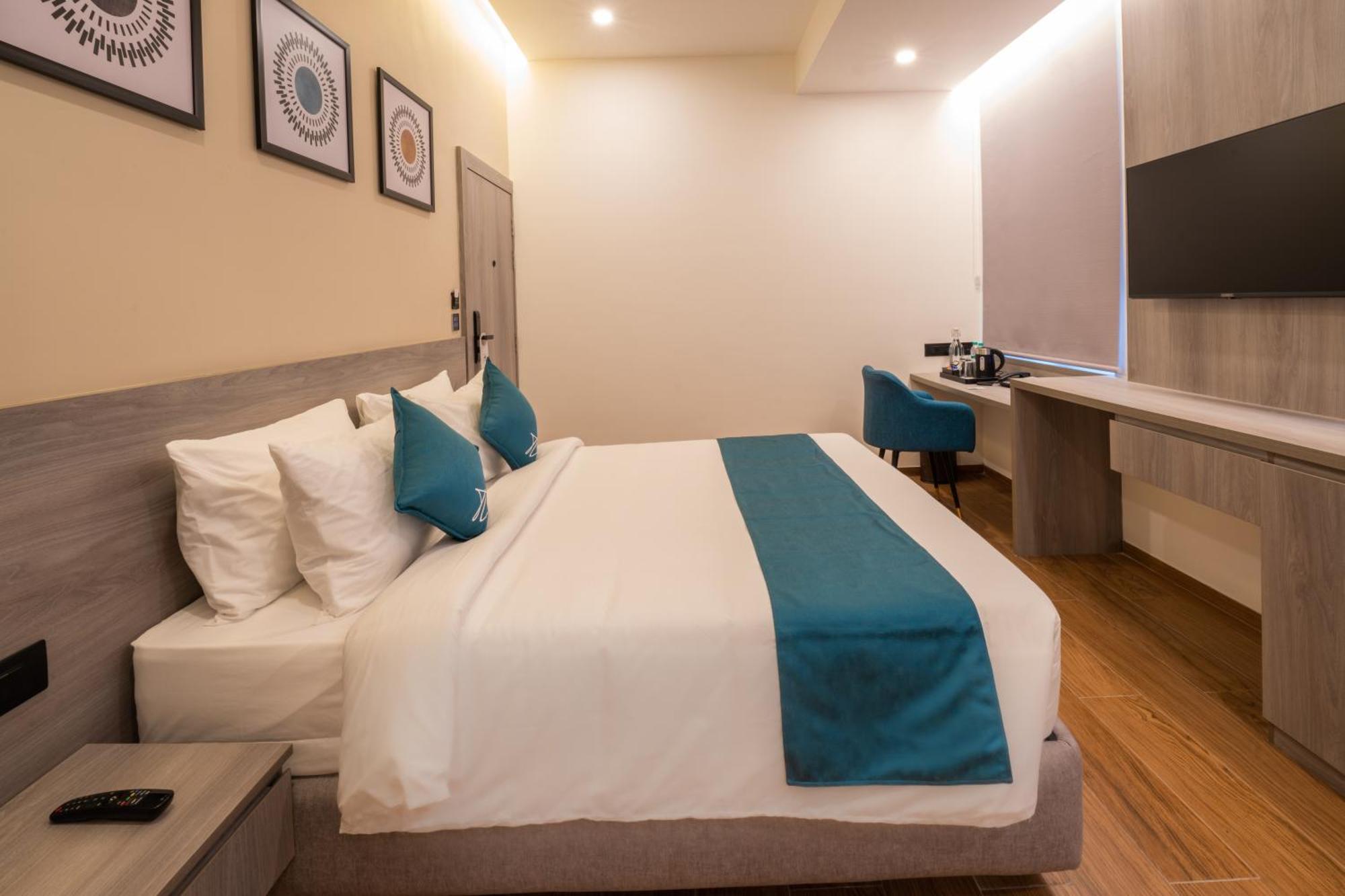 The Lofts At Point Hotel