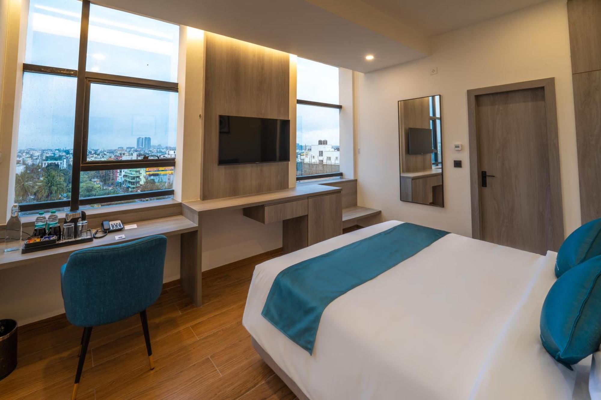 The Lofts At Point Hotel
