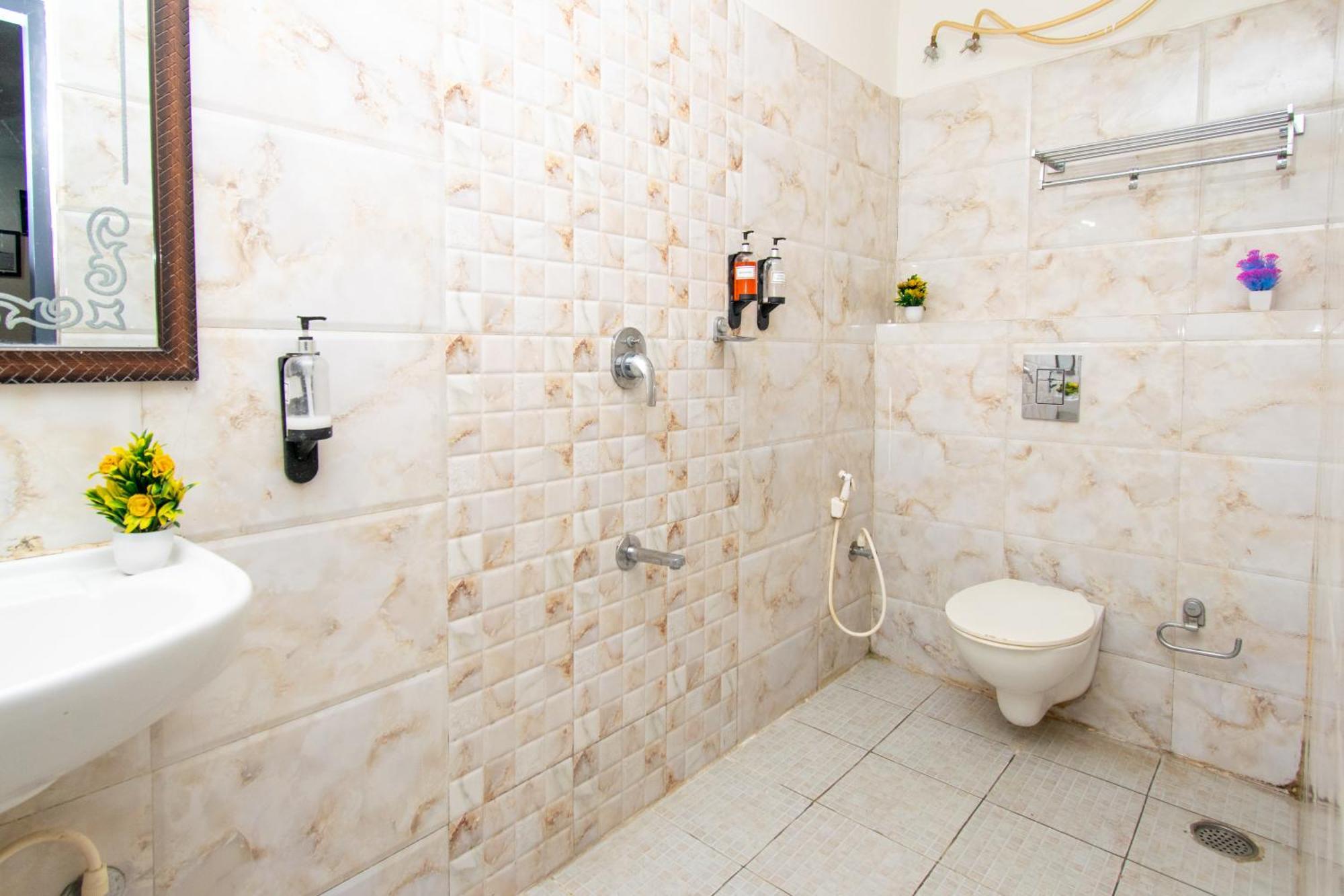 Hotel Octave Emerald By Rb Group
