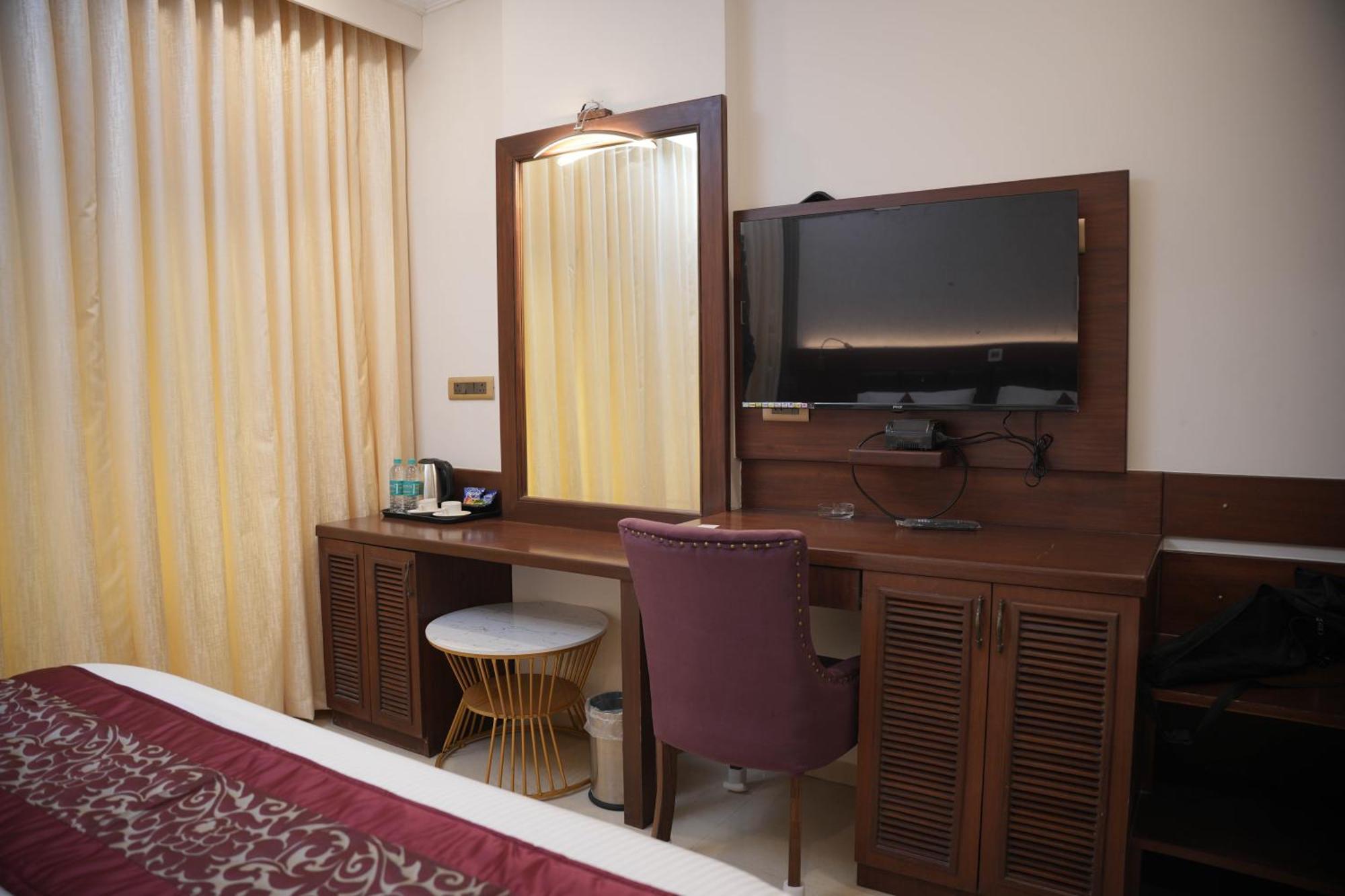 The Ontime Hotel, Hotel Bangalore