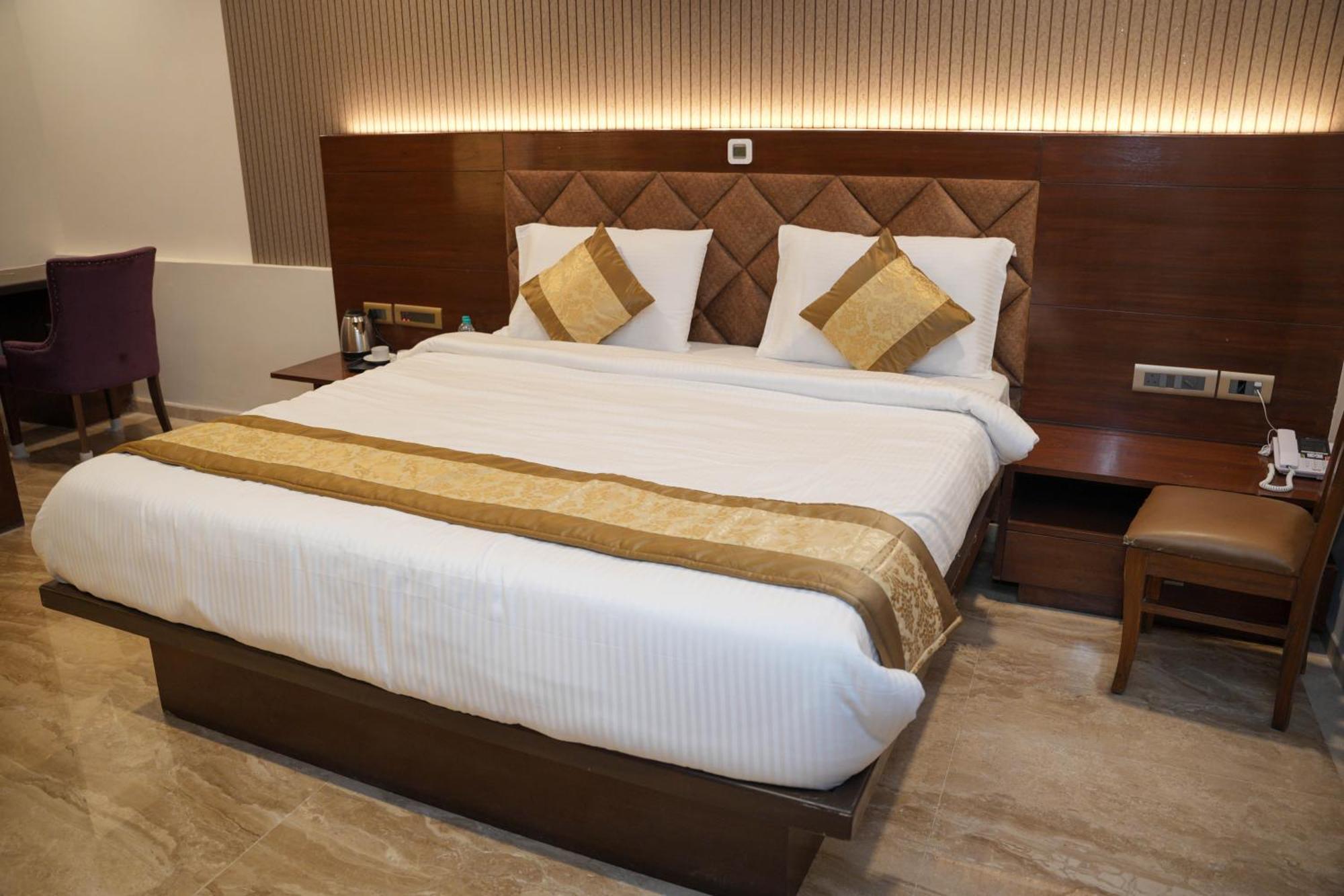 The Ontime Hotel, 3*