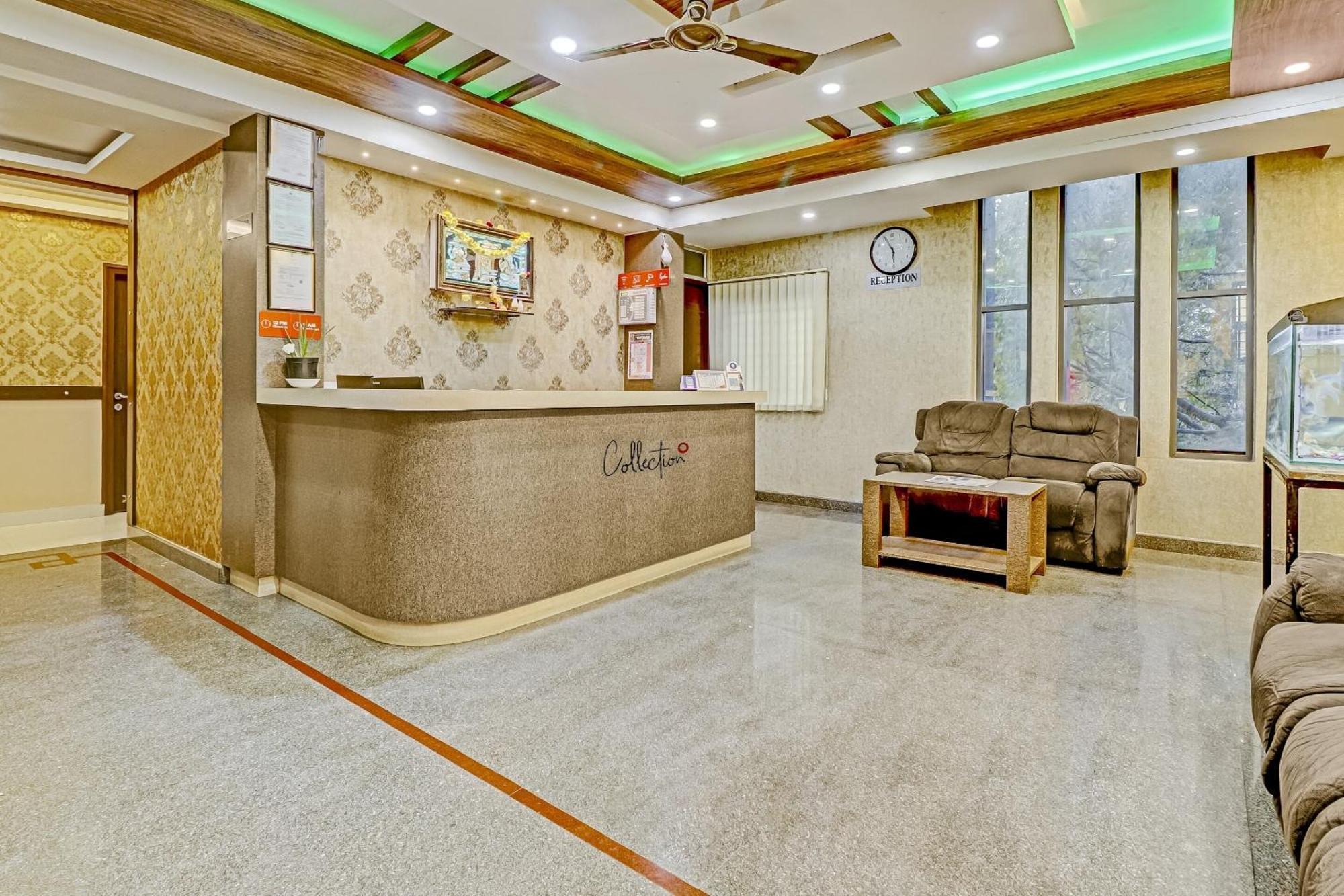 Capital O Champion Lotus Near Mantri Square Mall Hotel 3*