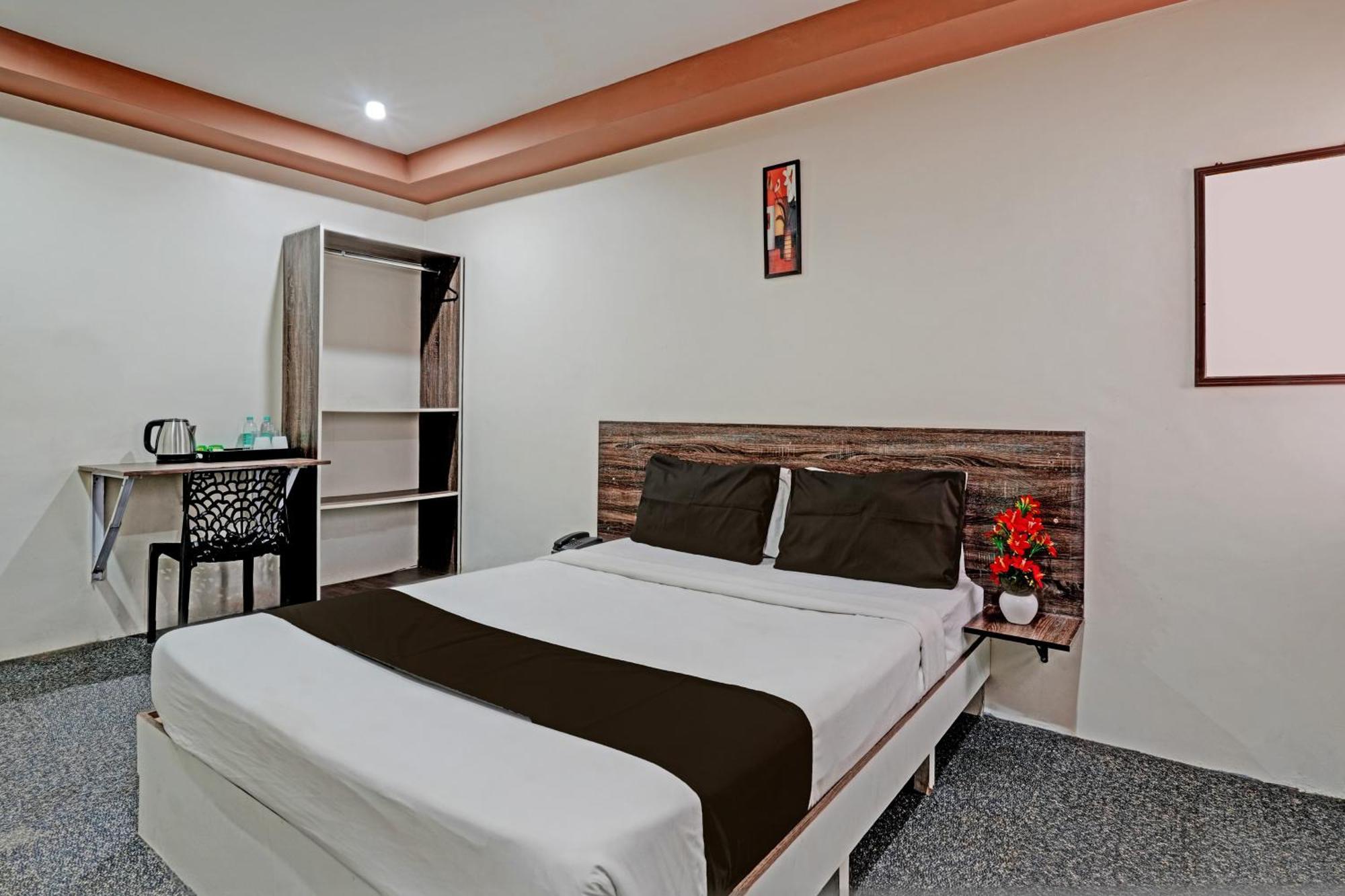 Hotel O Sri Sai Sevalal Comfort's 4*