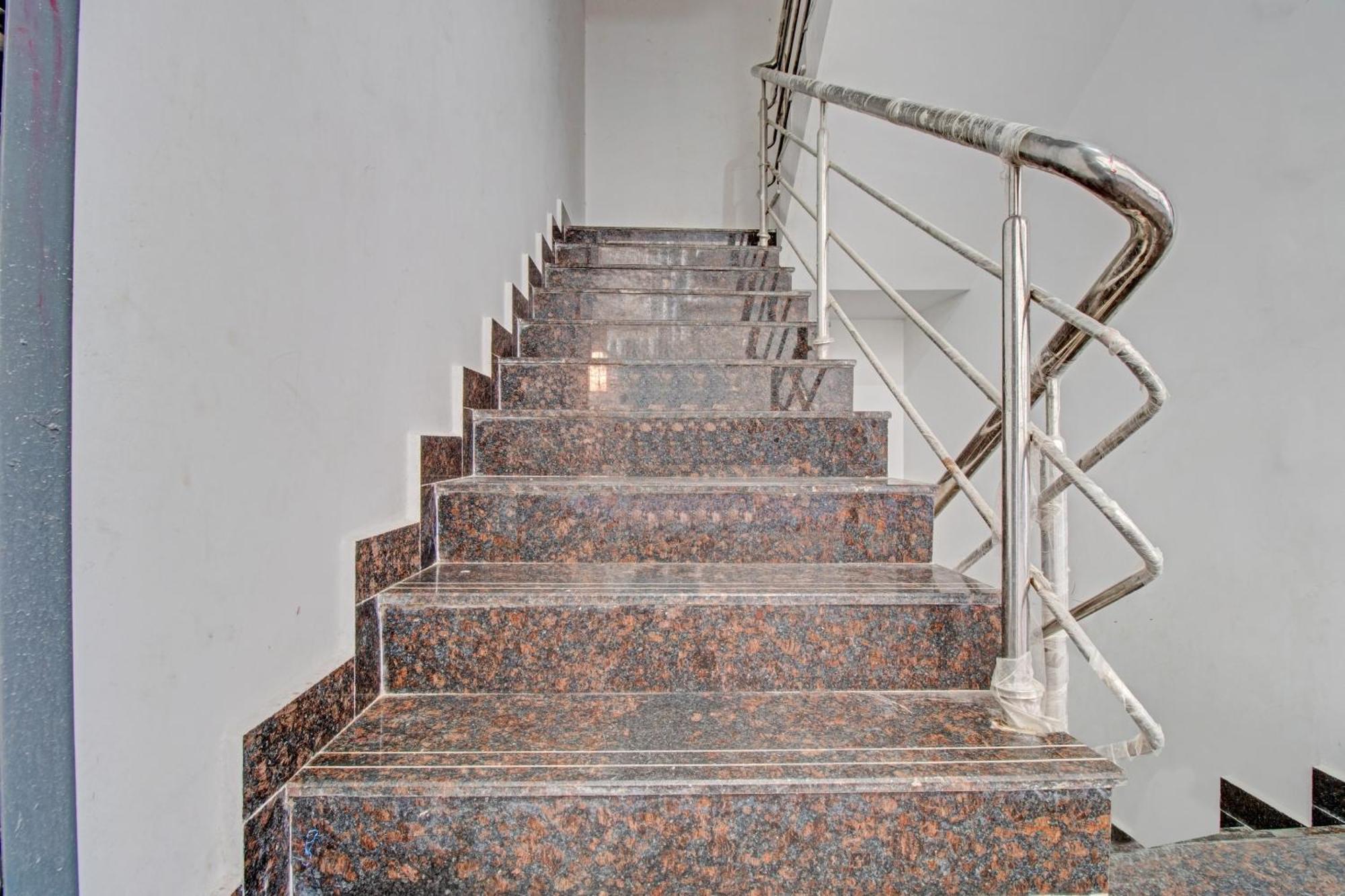 Super Collection O Petals Otium Business Hotel 4*