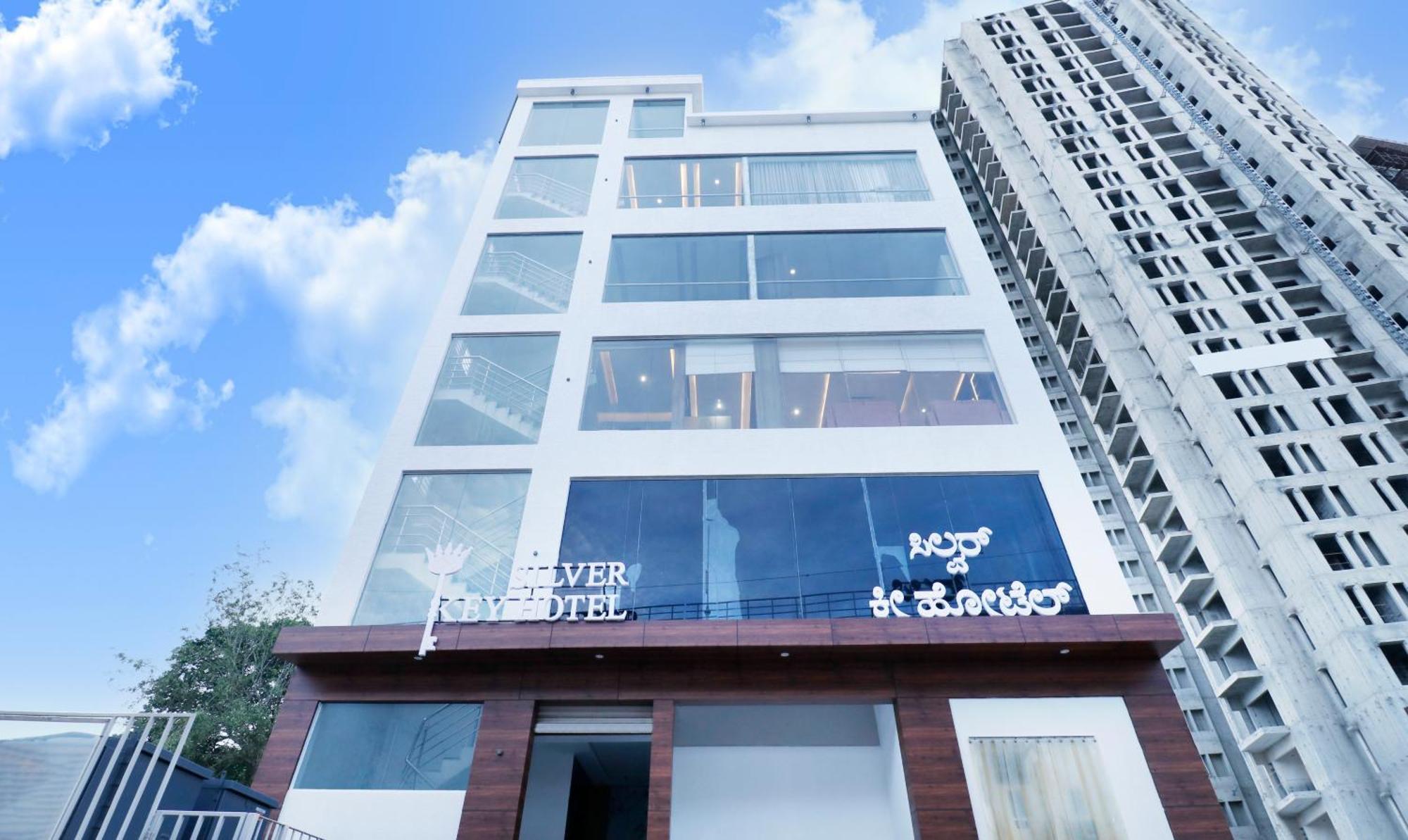 Itsy Silver Keys Hotel 3*
