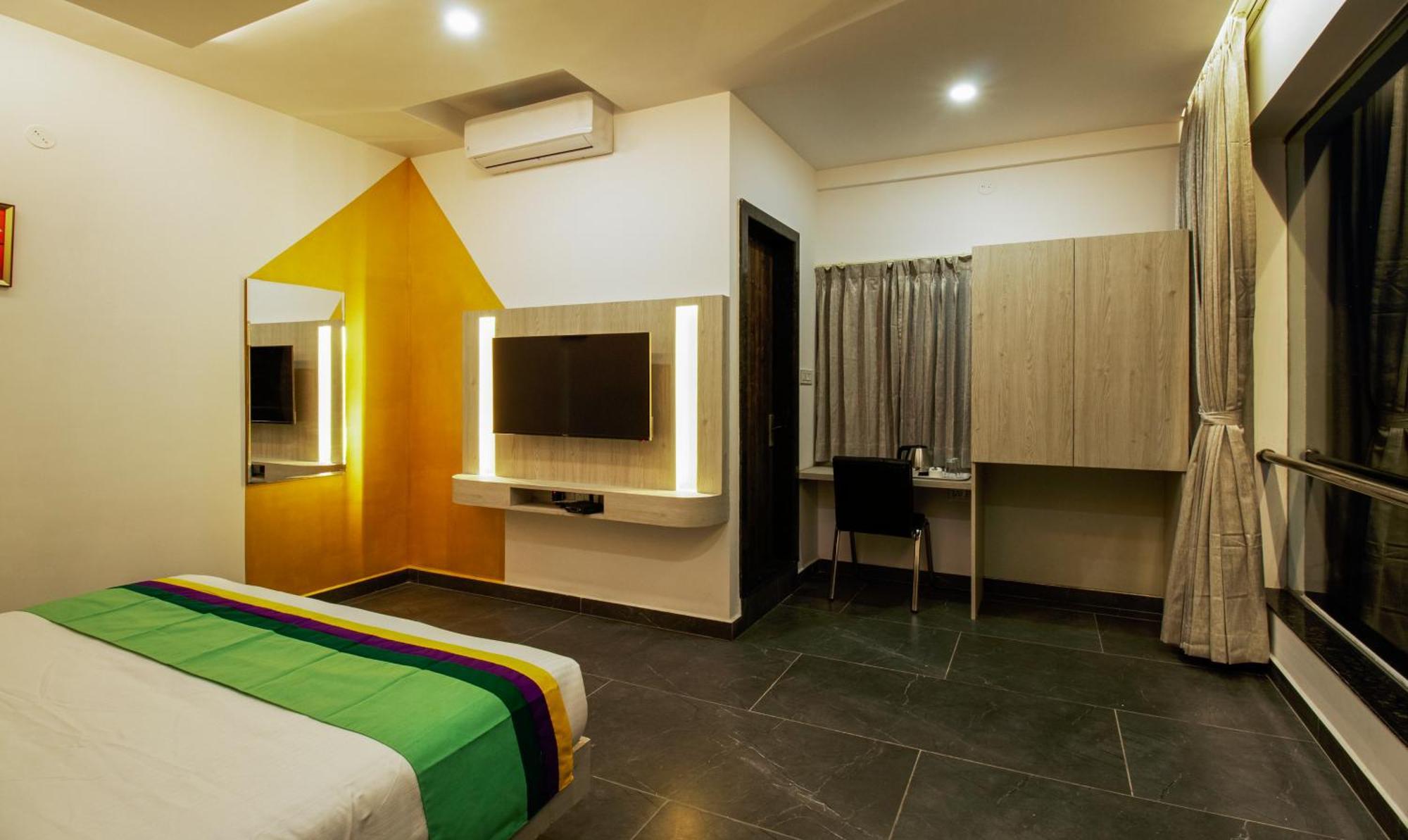 Itsy Silver Keys 3* Bangalore