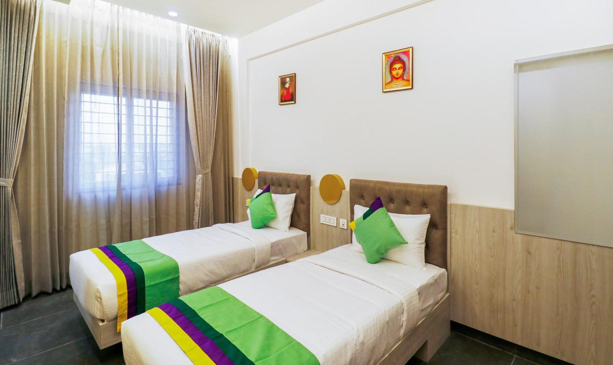 Hotel Itsy Silver Keys Bangalore