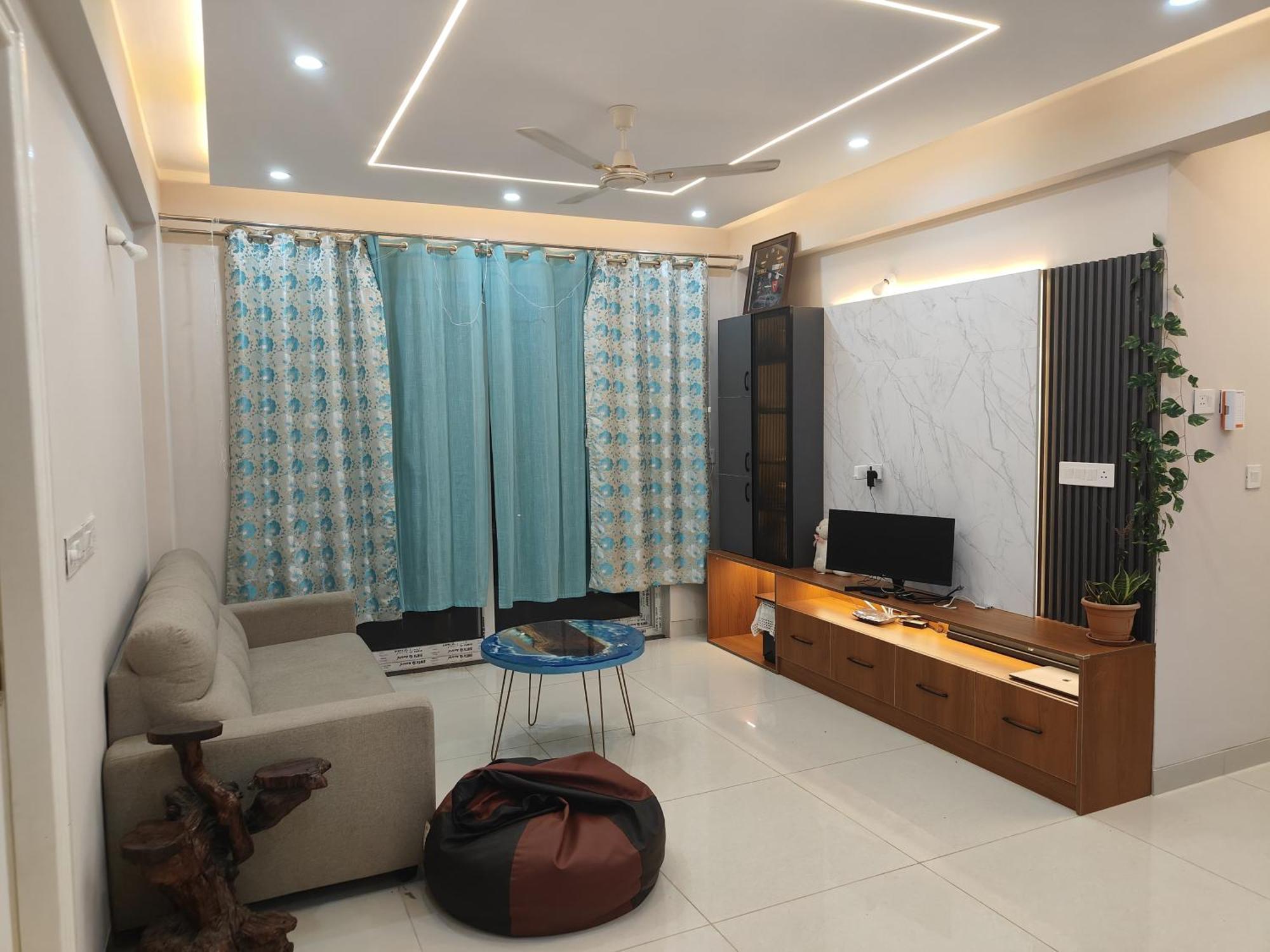 Singh's Space L Luxurious 2bhk L On Floor With Large Balcony Apartamento Bangalore