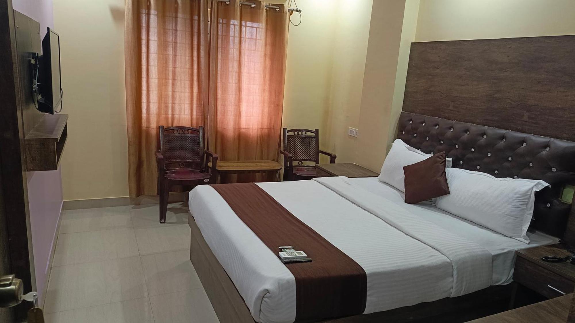 Pph Royal Gs Comforts Opp Mall Of 3*