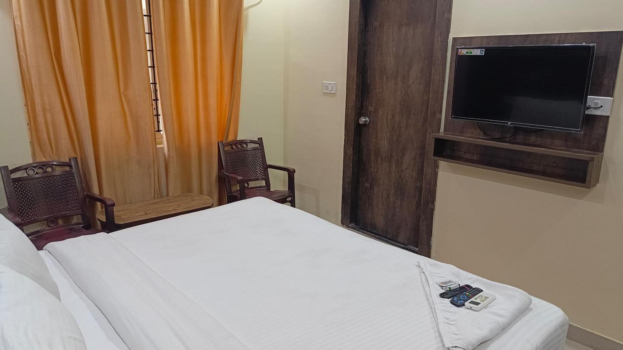 Pph Royal Gs Comforts Opp Mall Of Bangalore