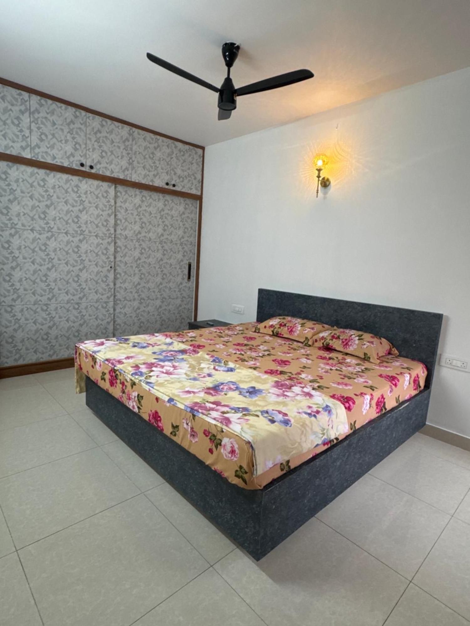 Homestay 6floor In Society Ecity Ph2 Near Tcs Tech Mahindra