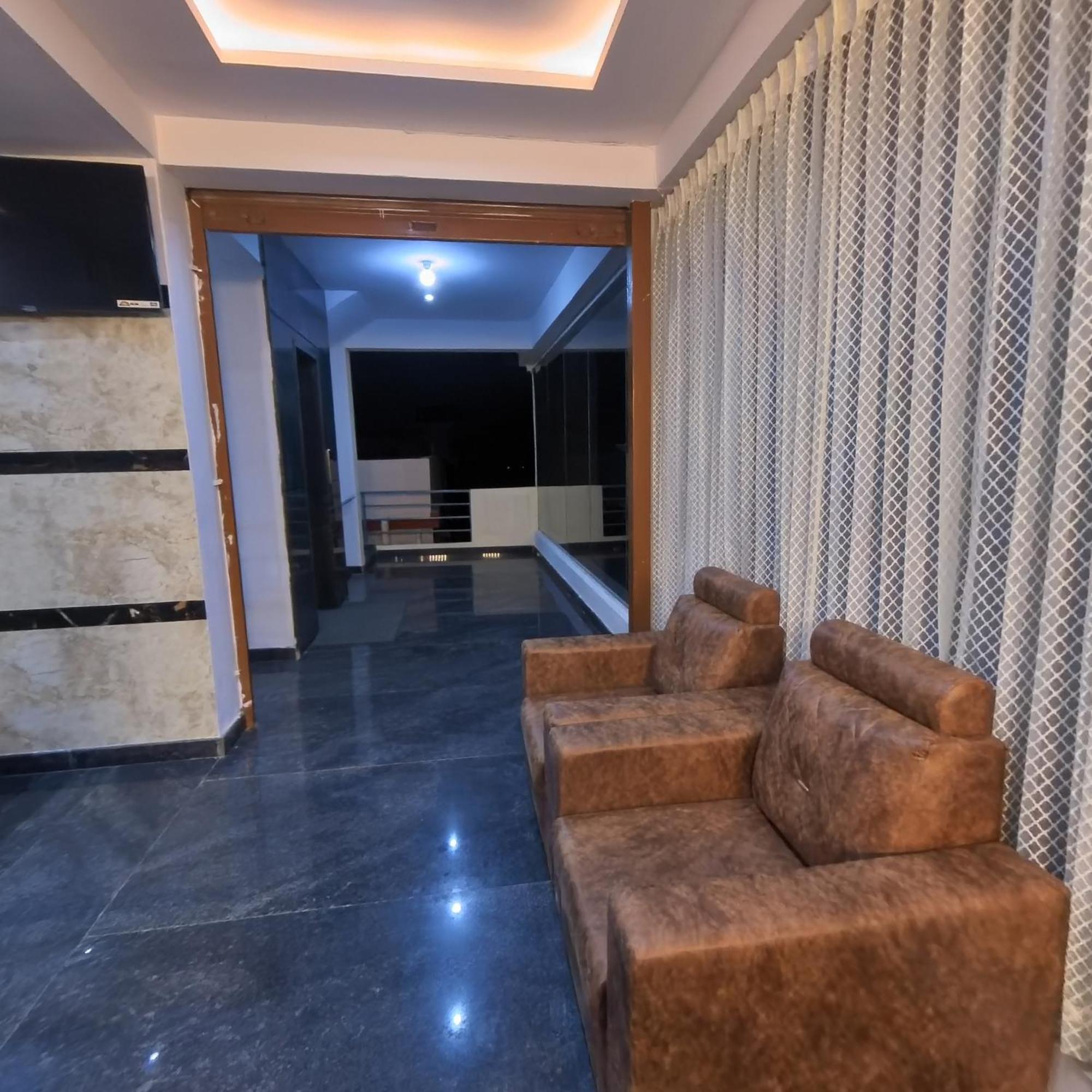 Hotel Olive Leave's 2*