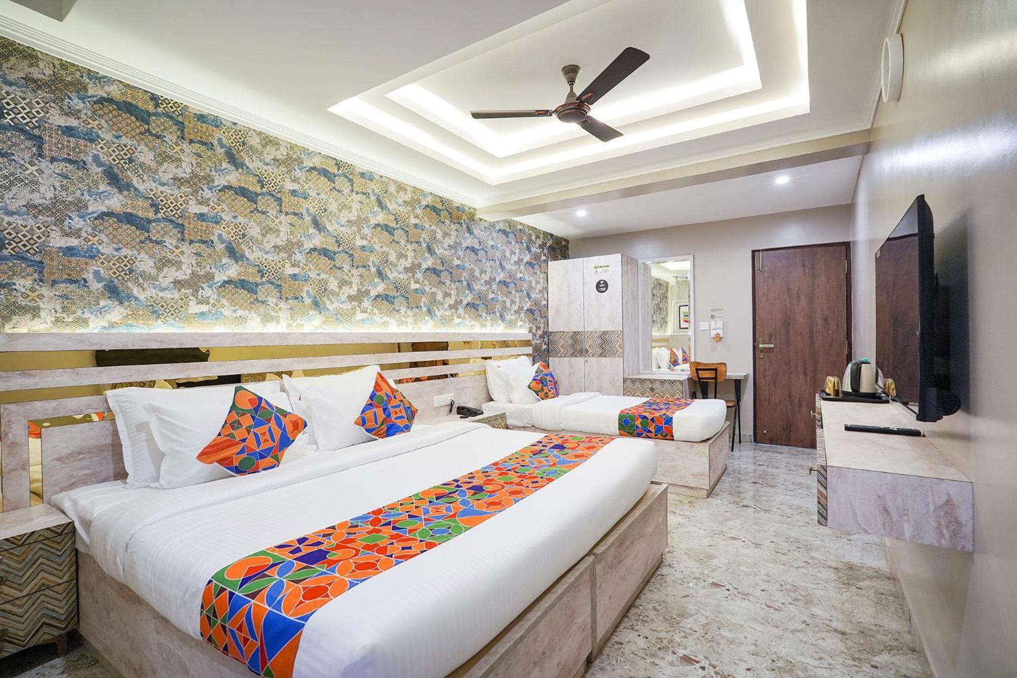 Fabhotel Lg Signature - Kalyan Nagar Hotel