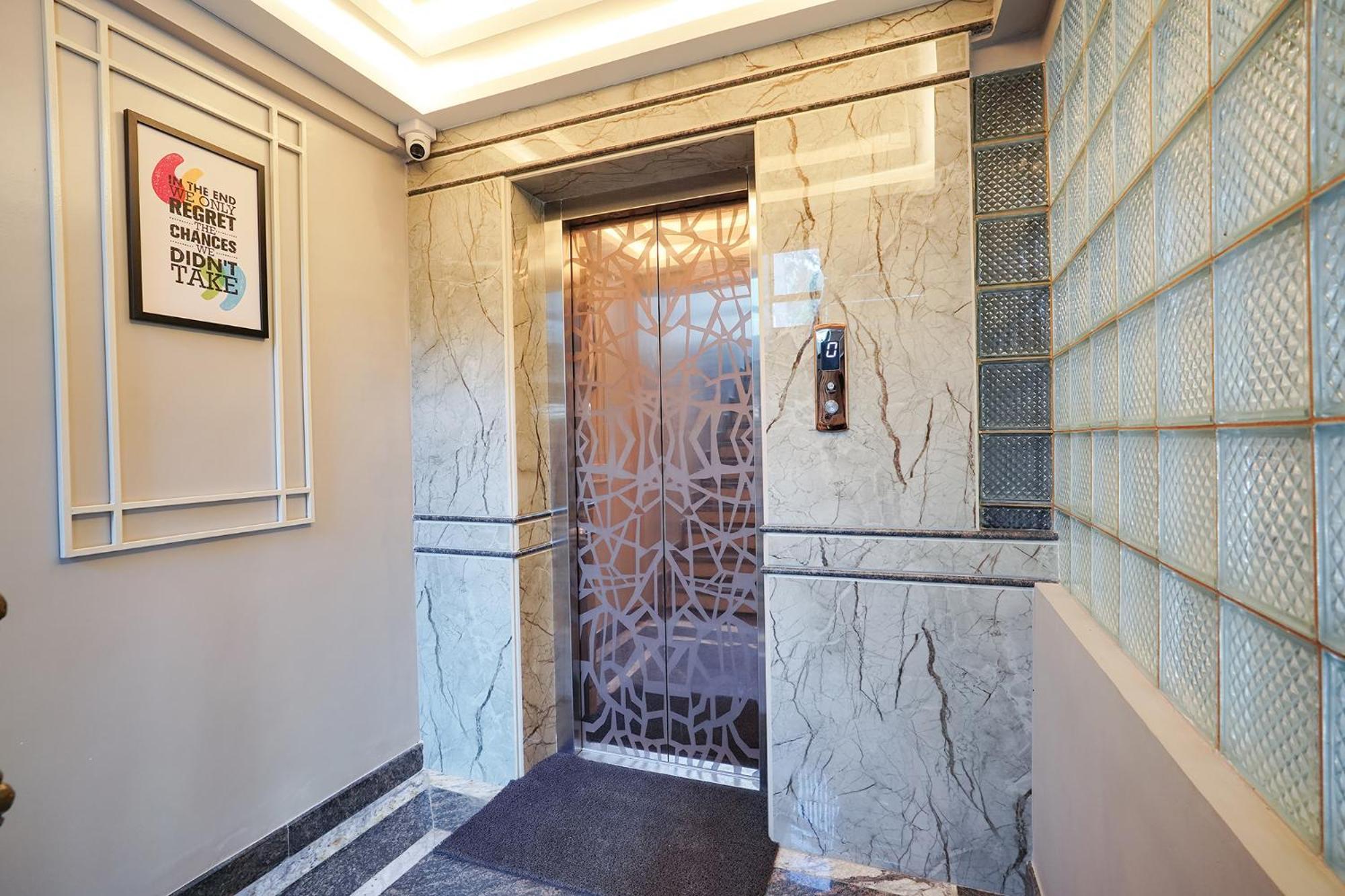 Hotel Fabhotel Lg Signature - Kalyan Nagar 3*