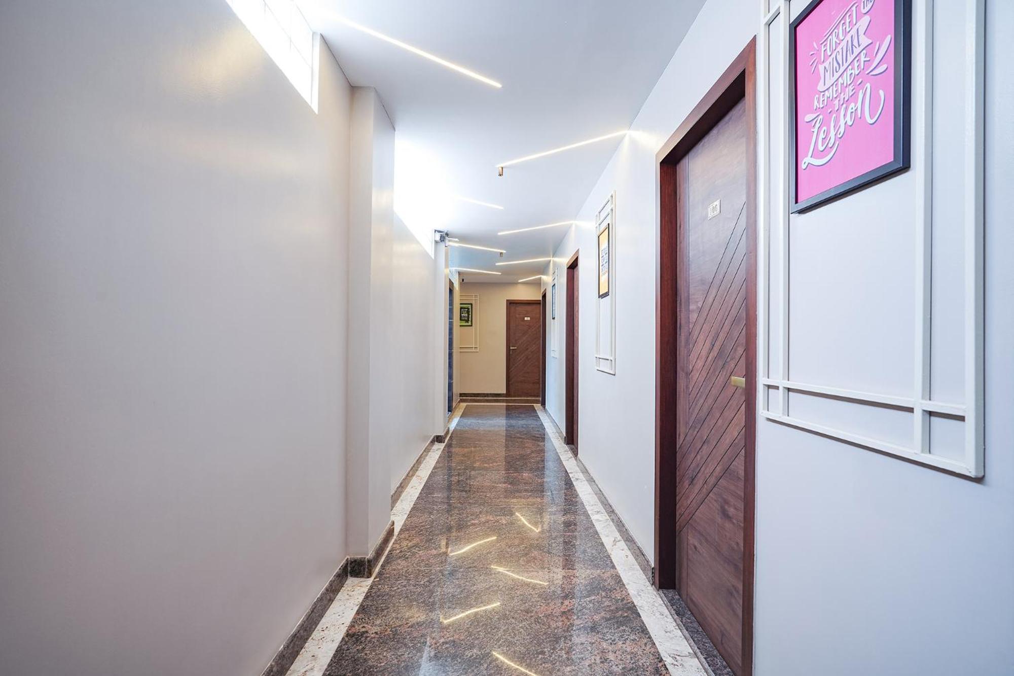 Fabhotel Lg Signature - Kalyan Nagar Hotel 3*