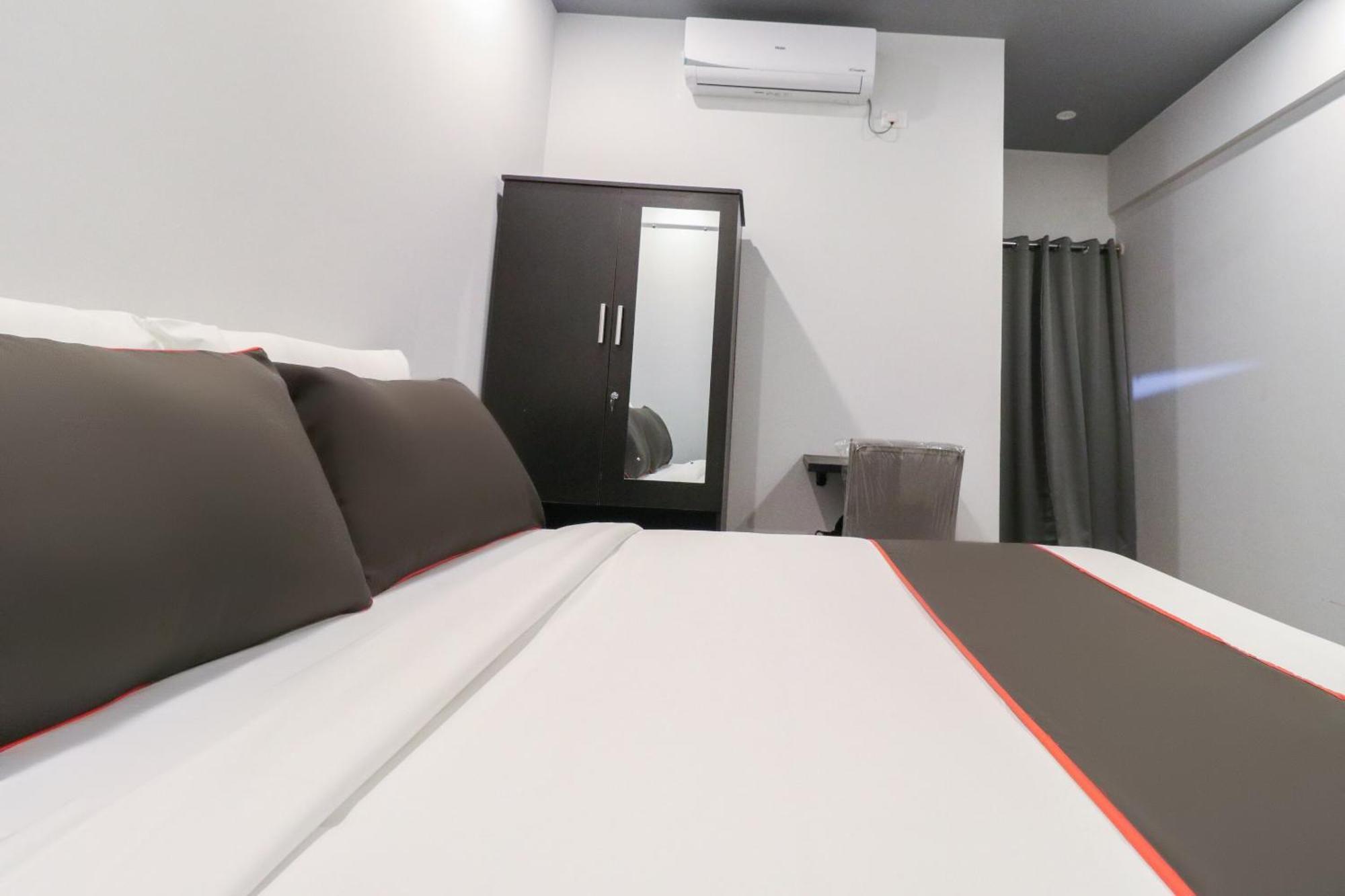 O Ira Sathyajyothi Comfort Hotel Bangalore