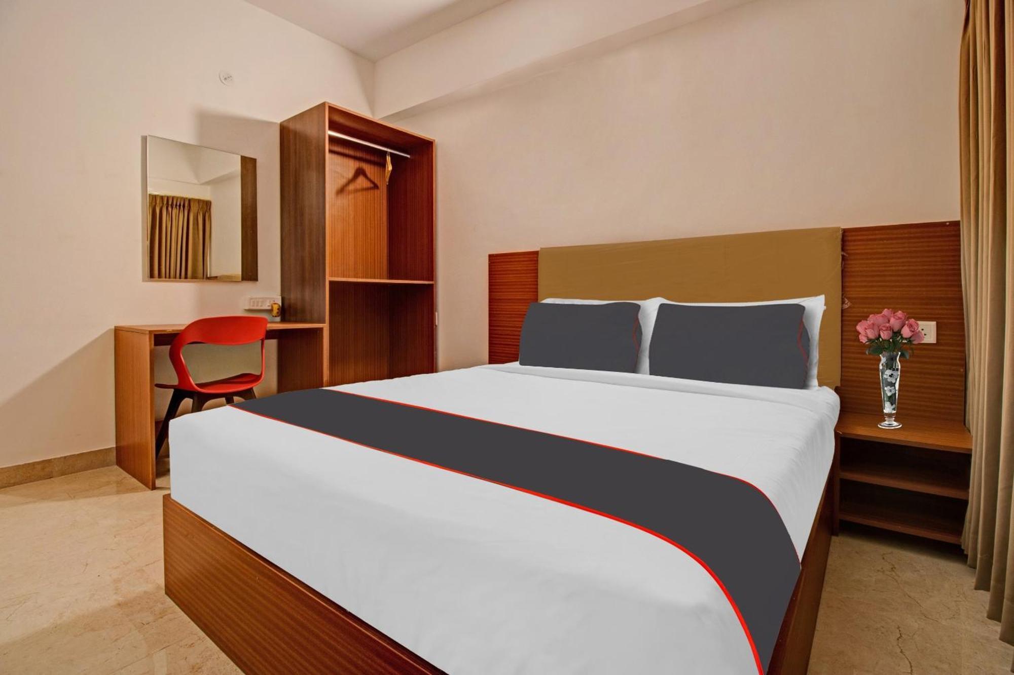 Super Collection O Petals Otium Business Hotel
