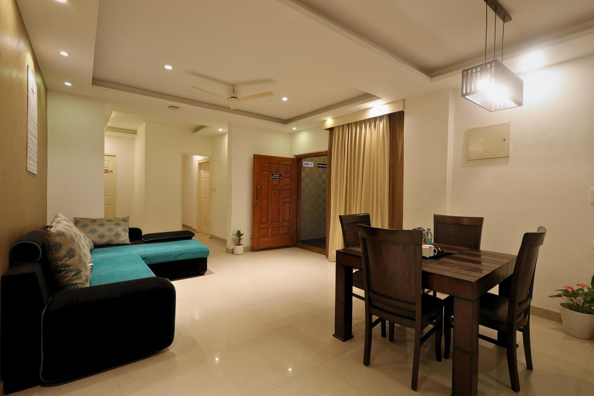 Arcade Hotel *