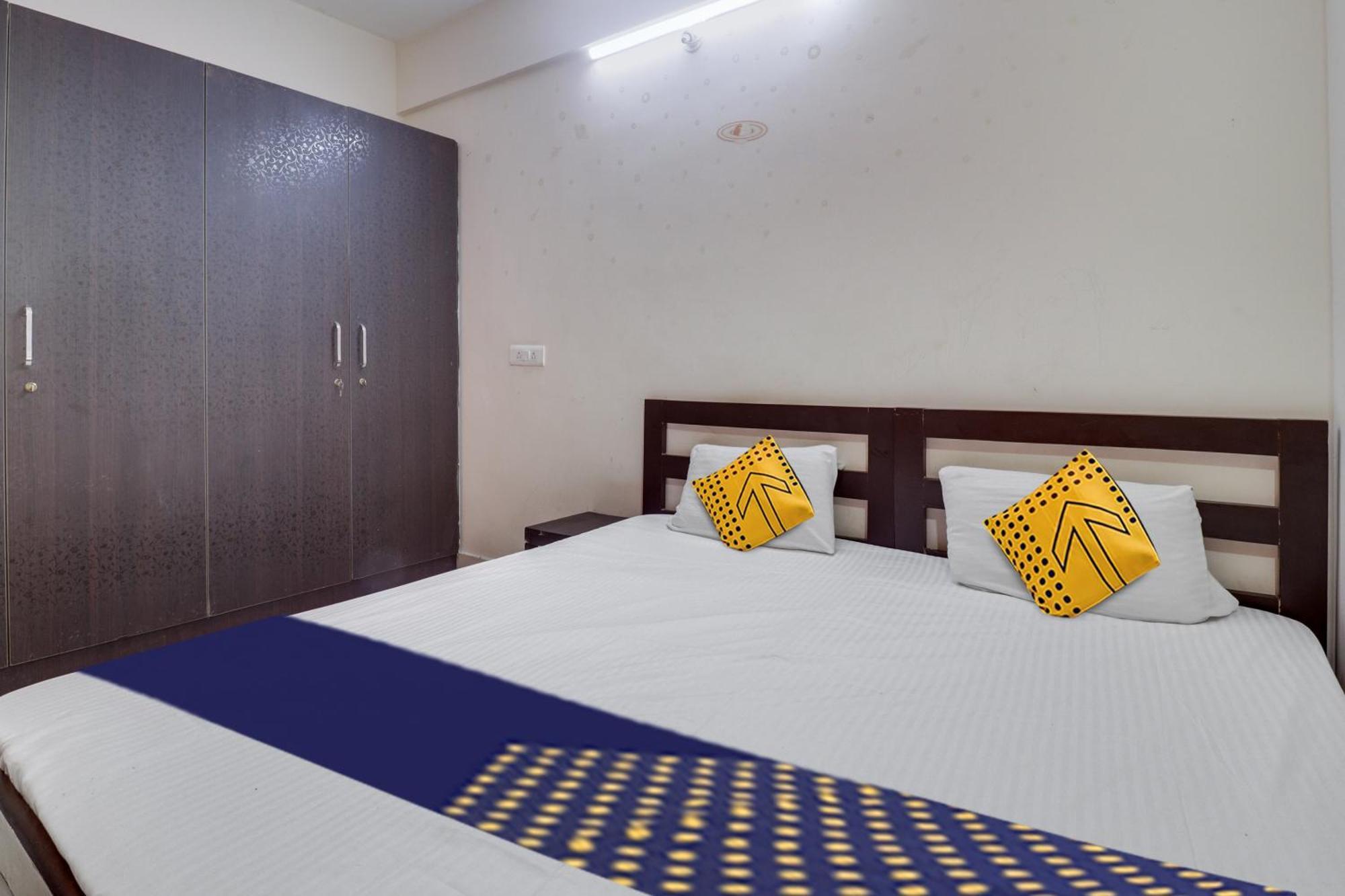 Hotel Spot On Helloworld Dom