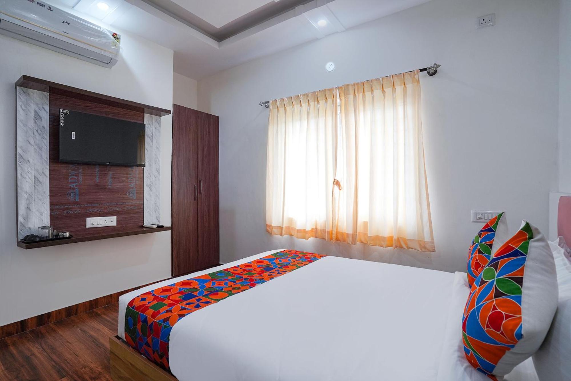 Fabhotel Hsr Gateway