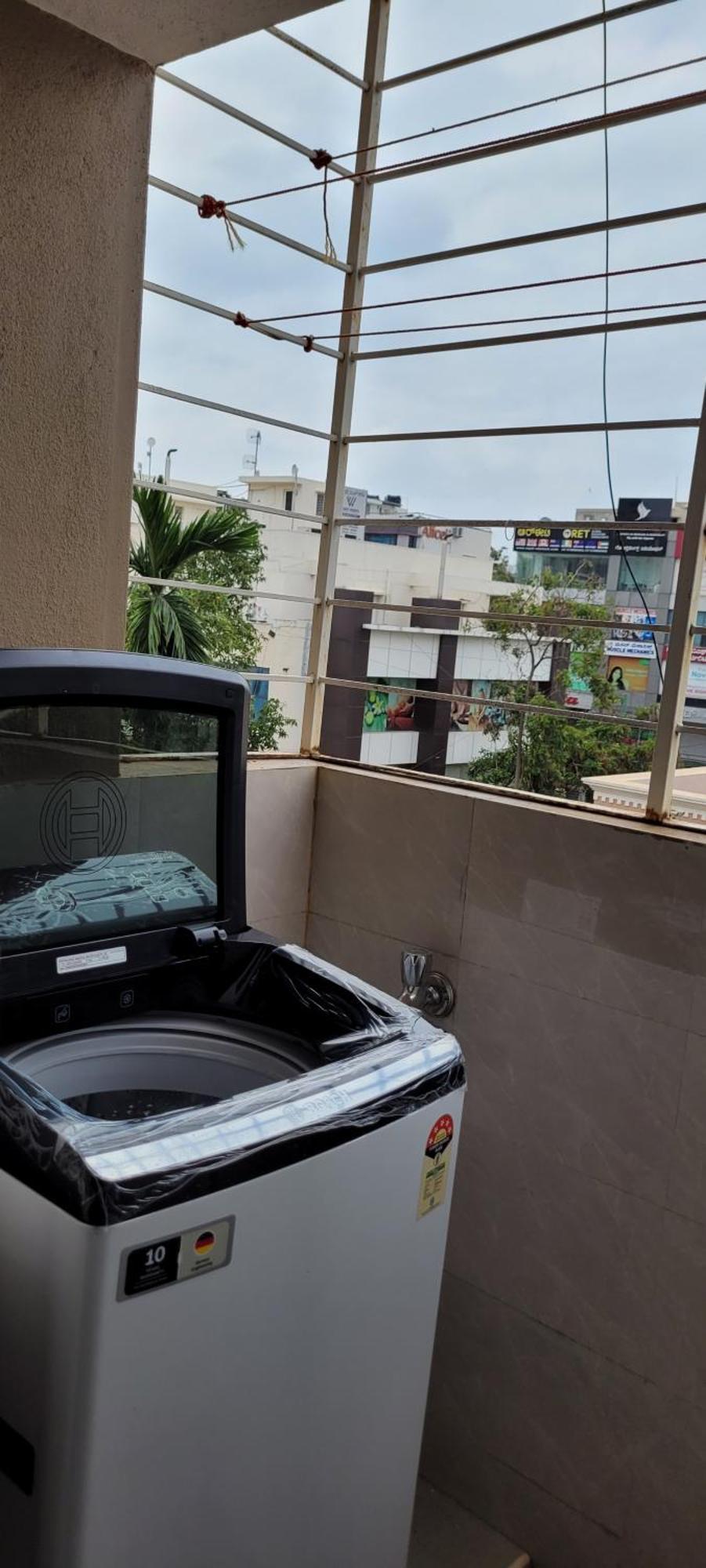 Hrbr Enclave One Bhk With Fully Furnished Apartamento