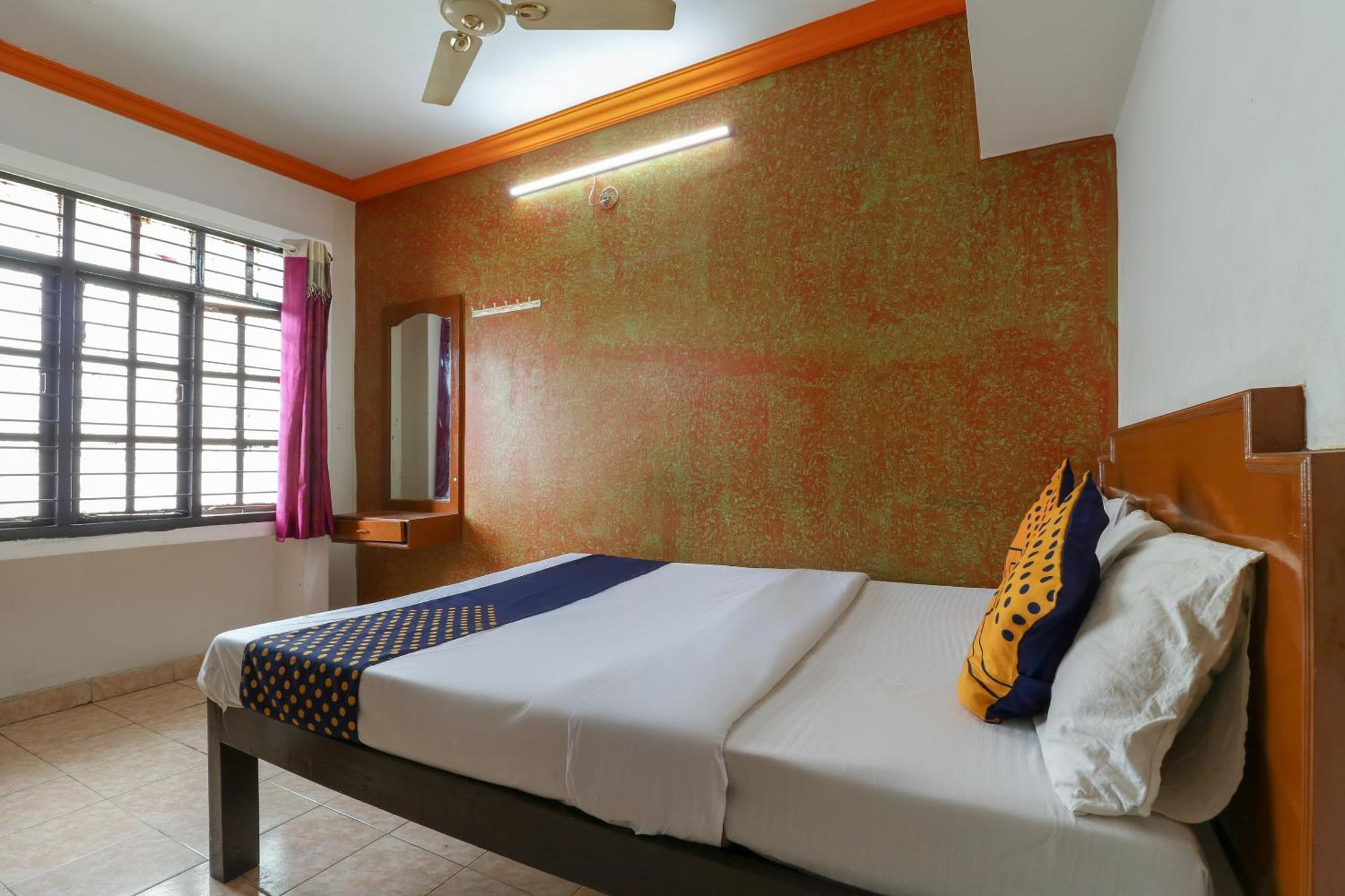 Spot On Balaji Residency Near Yeshwantupur Railway Station 2*