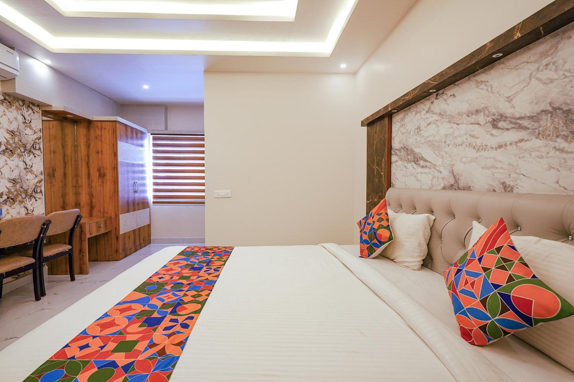 Fabhotel Prime Mayuri Residency Hotel 3*