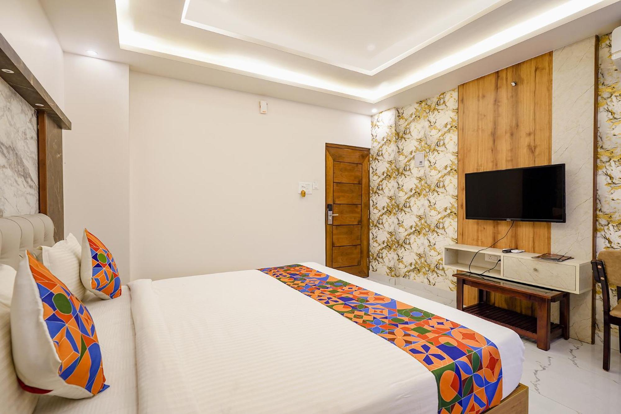 Fabhotel Prime Mayuri Residency Hotel 3*