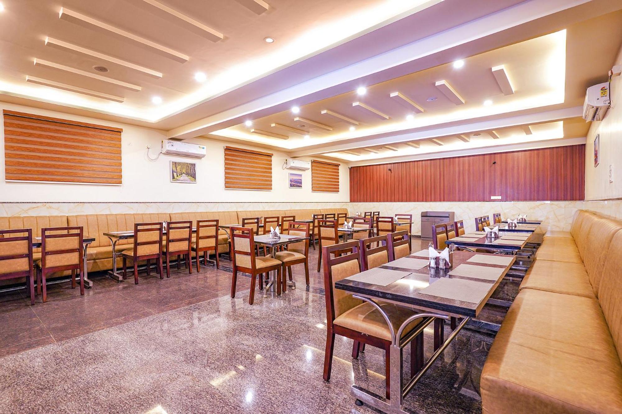 Fabhotel Prime Mayuri Residency