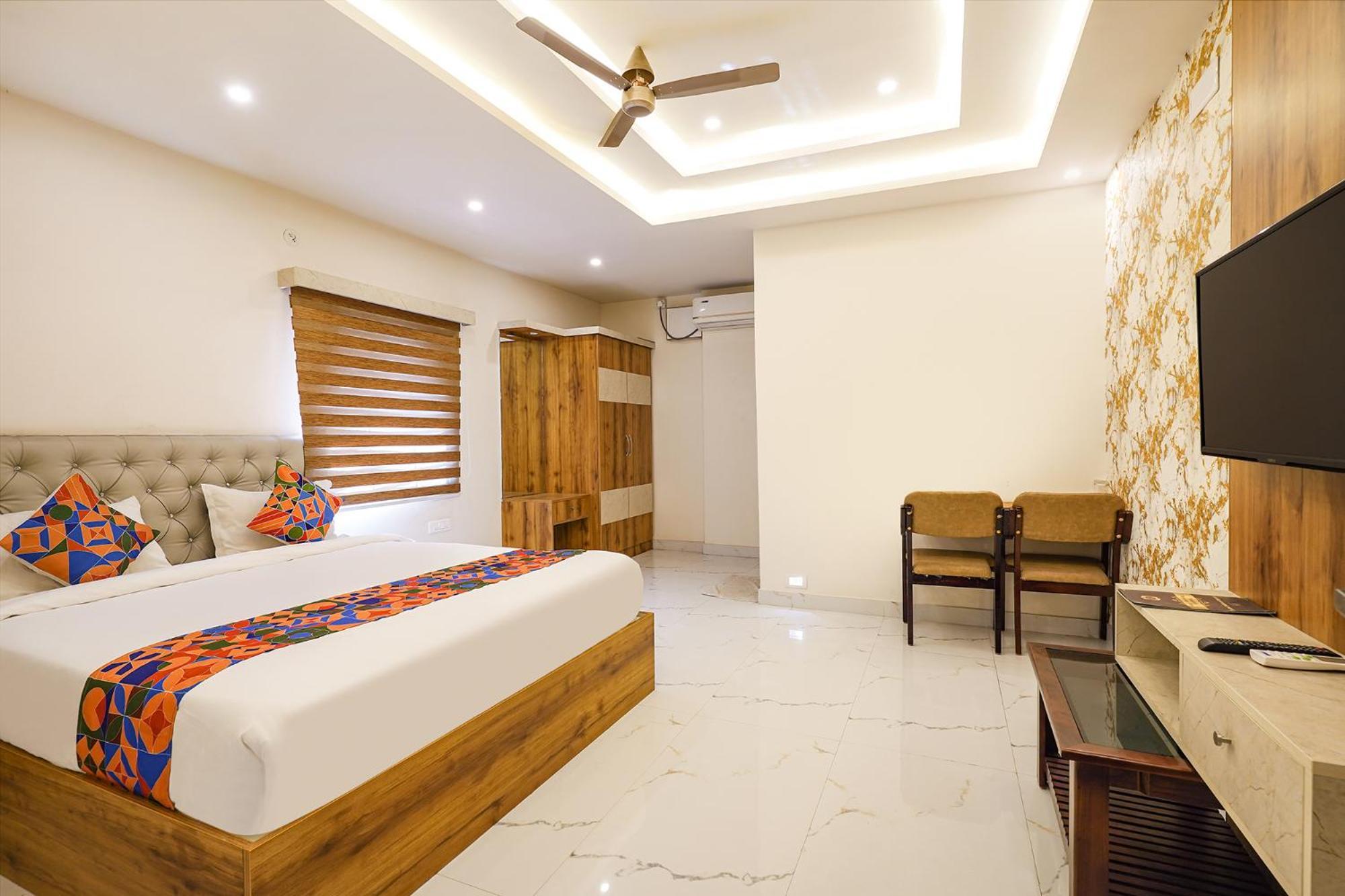 Fabhotel Prime Mayuri Residency 3*