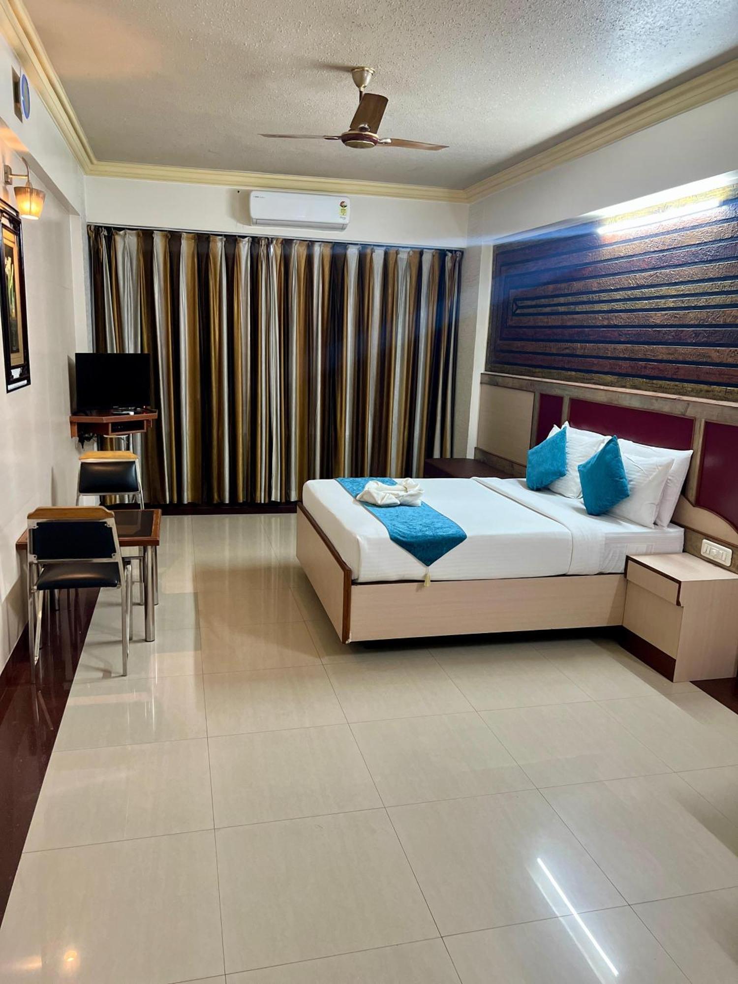 The Grand Krishna Hotel