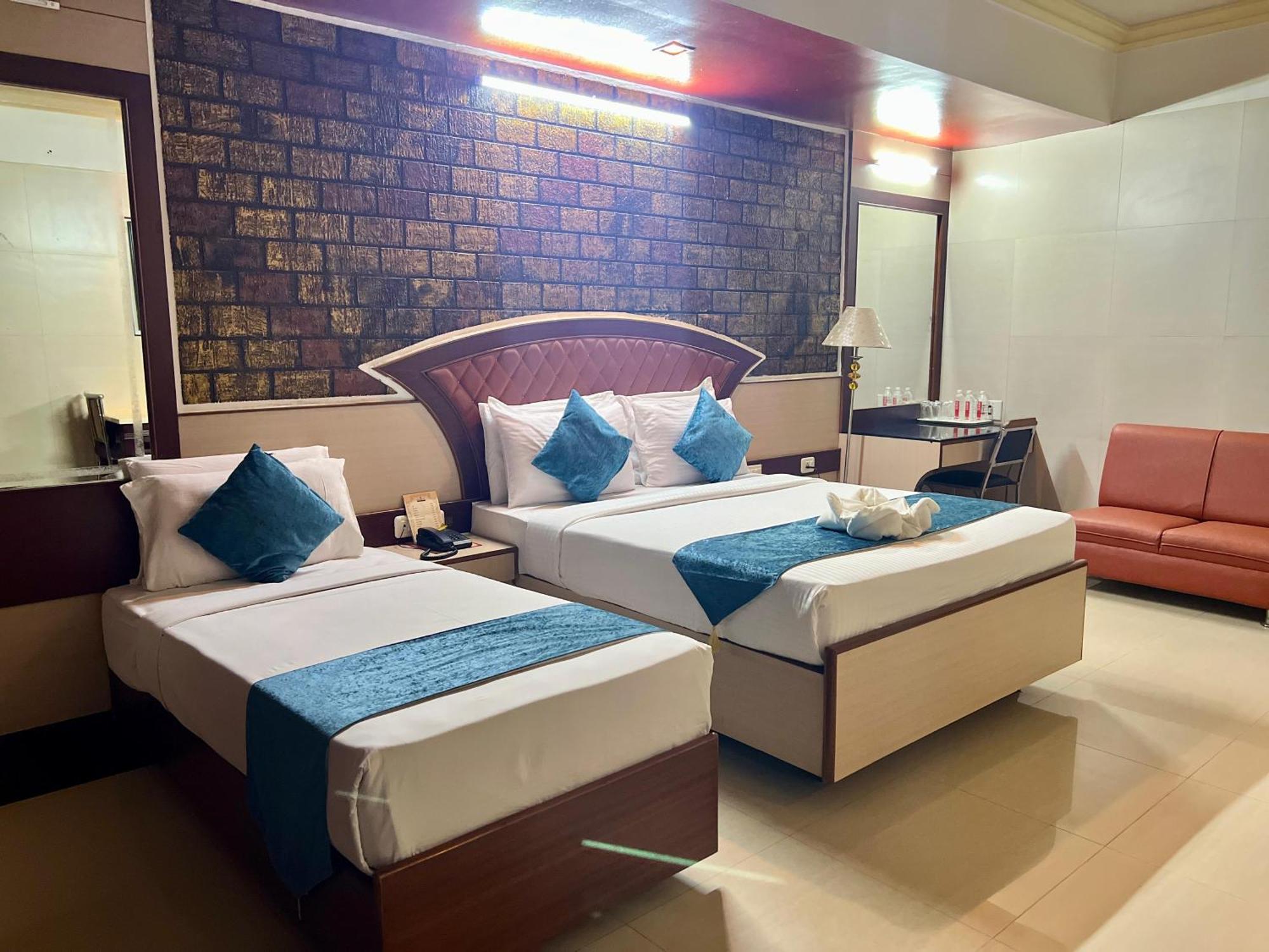 Hotel The Grand Krishna 4*