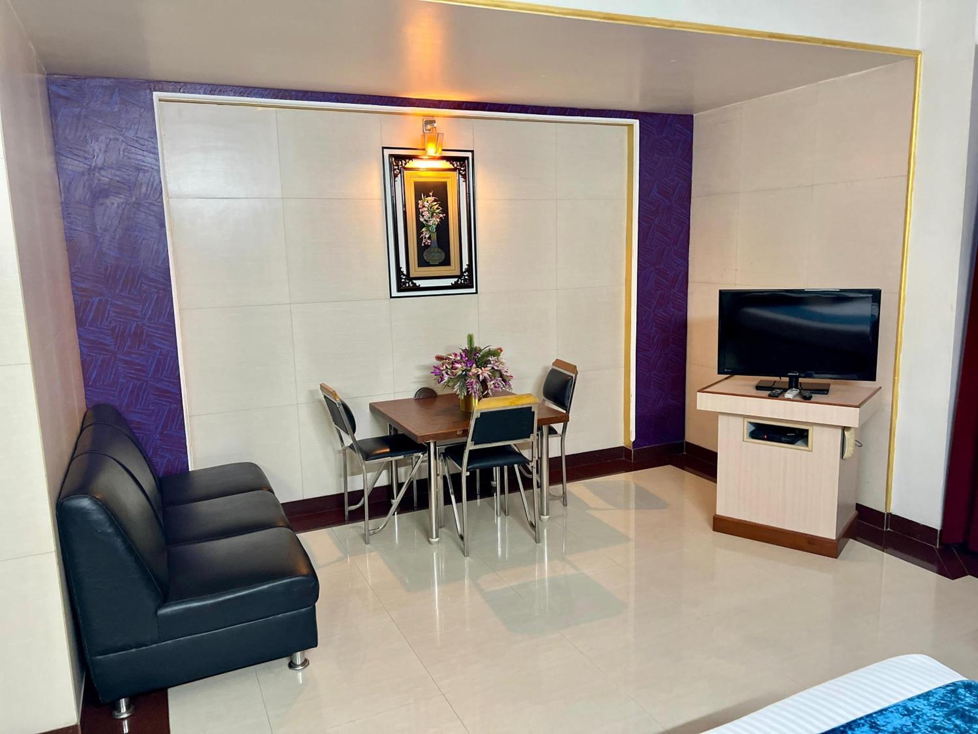 Hotel The Grand Krishna